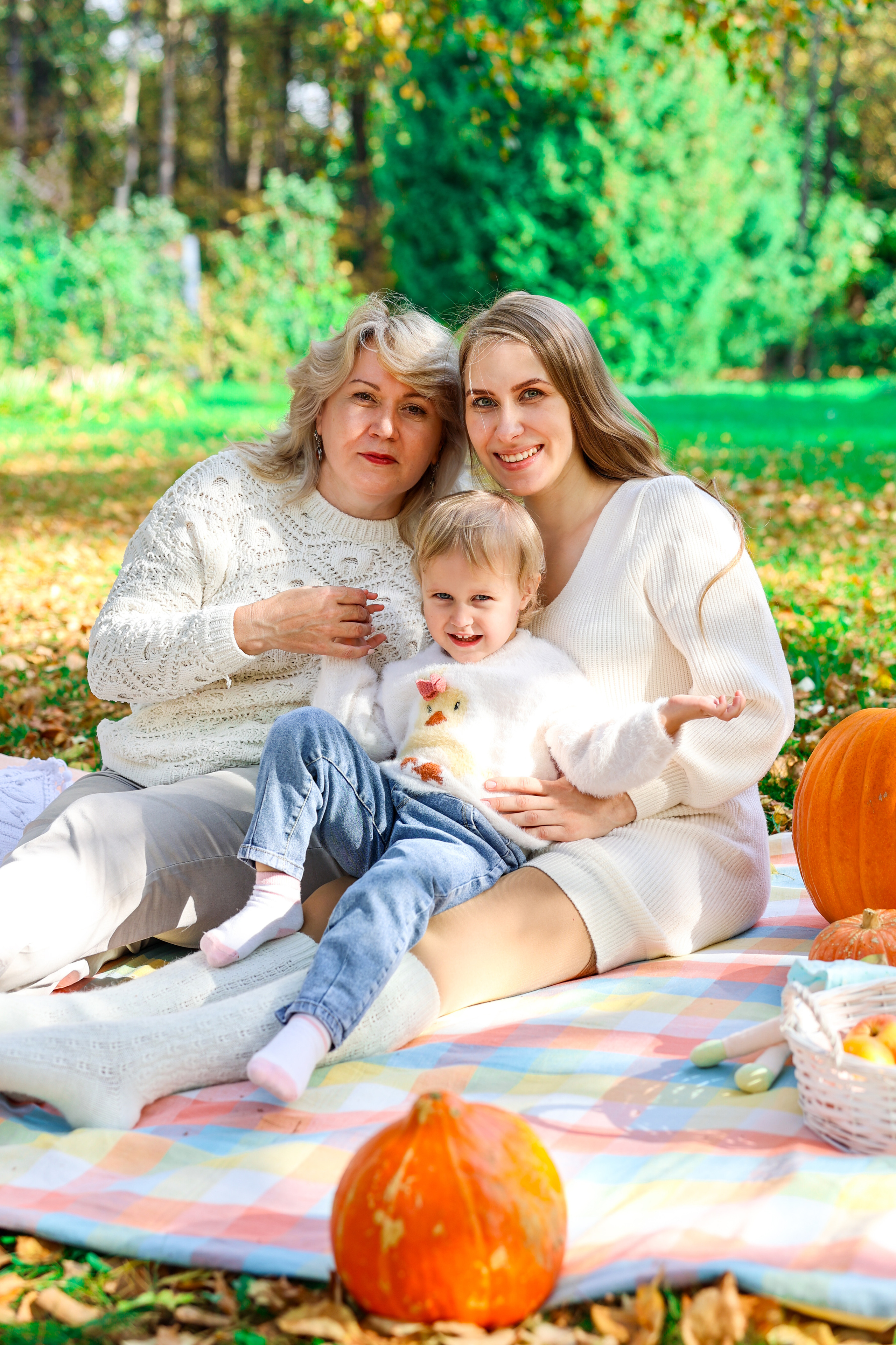 Ира с мамой и дочкой. Оксана Ромашкина- семейный и ньюборн фотограф из Москвы