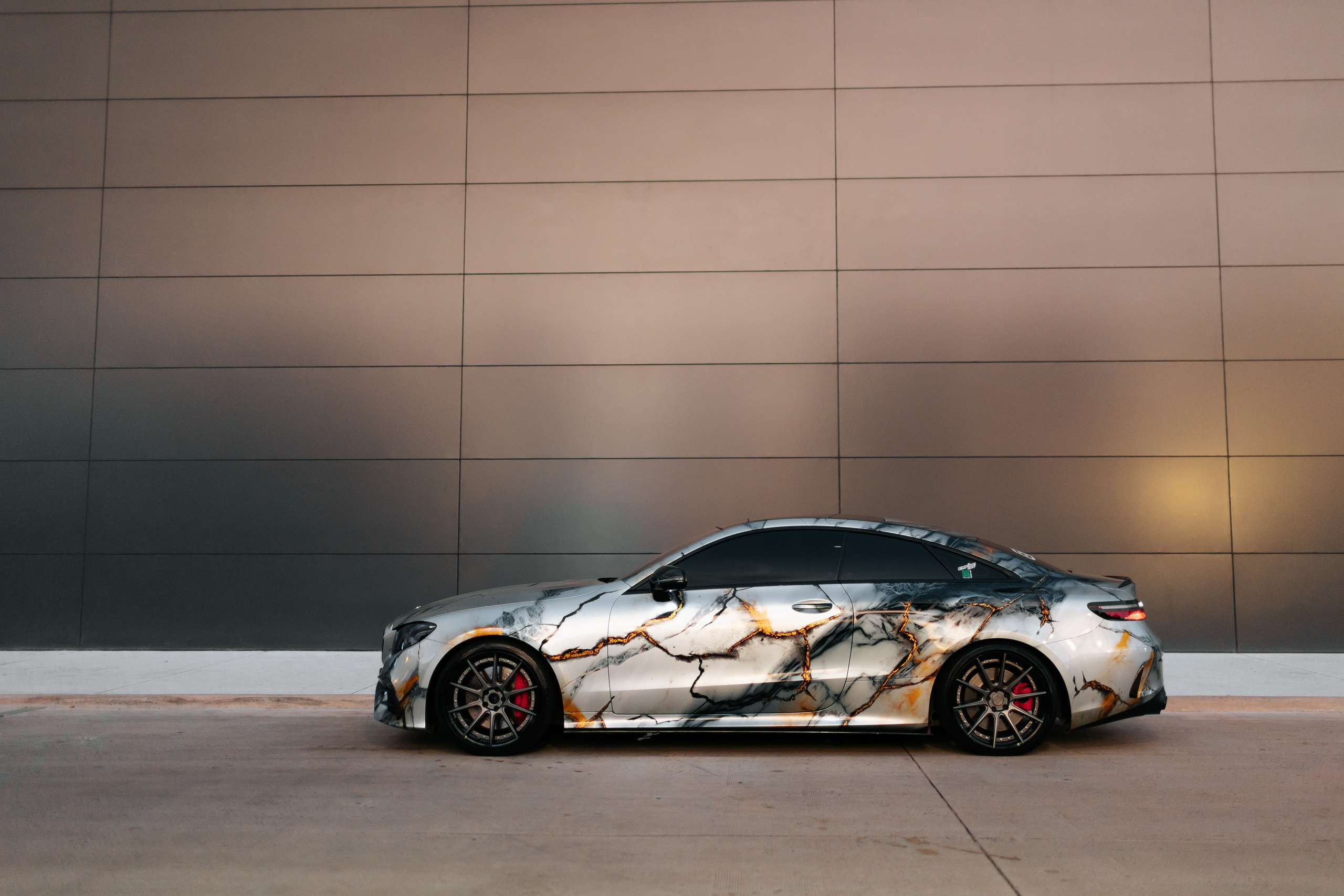 Mercedes Benz E 53. Фотограф в на Пхукете Сергей Войлоков