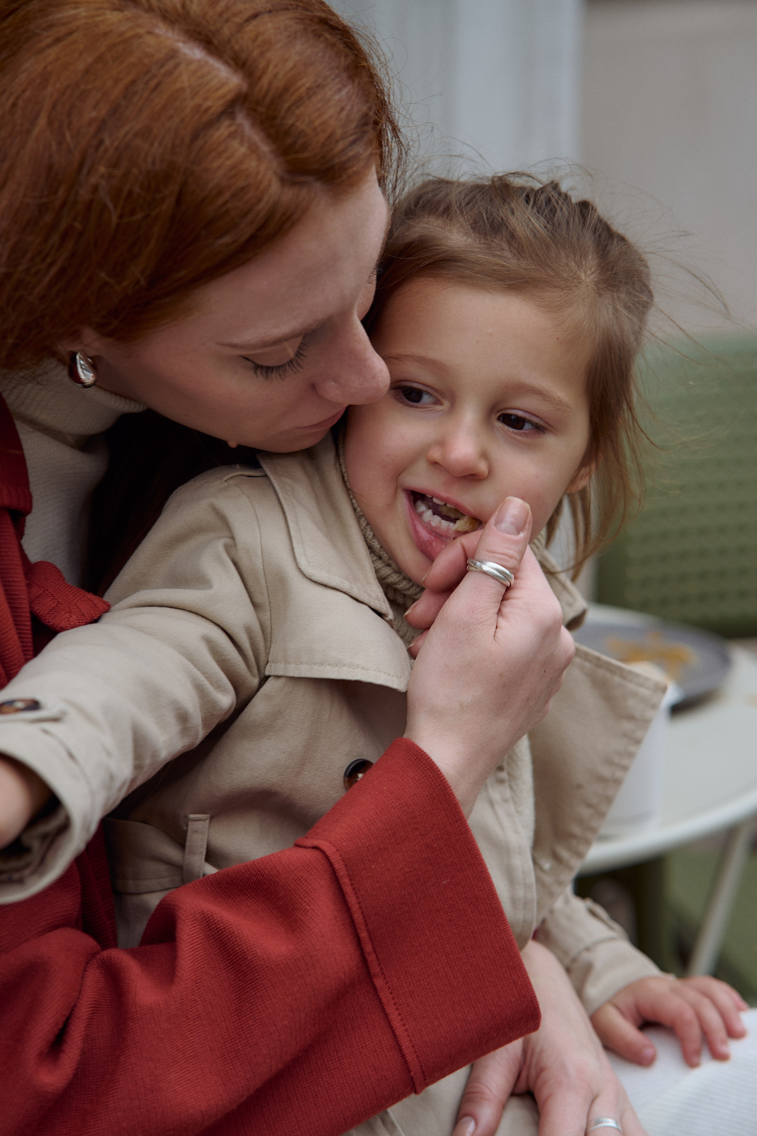 Рита и Кира. Прогулка по центру. Семейный и свадебный lifestyle-фотограф в Москве Мария Петрова