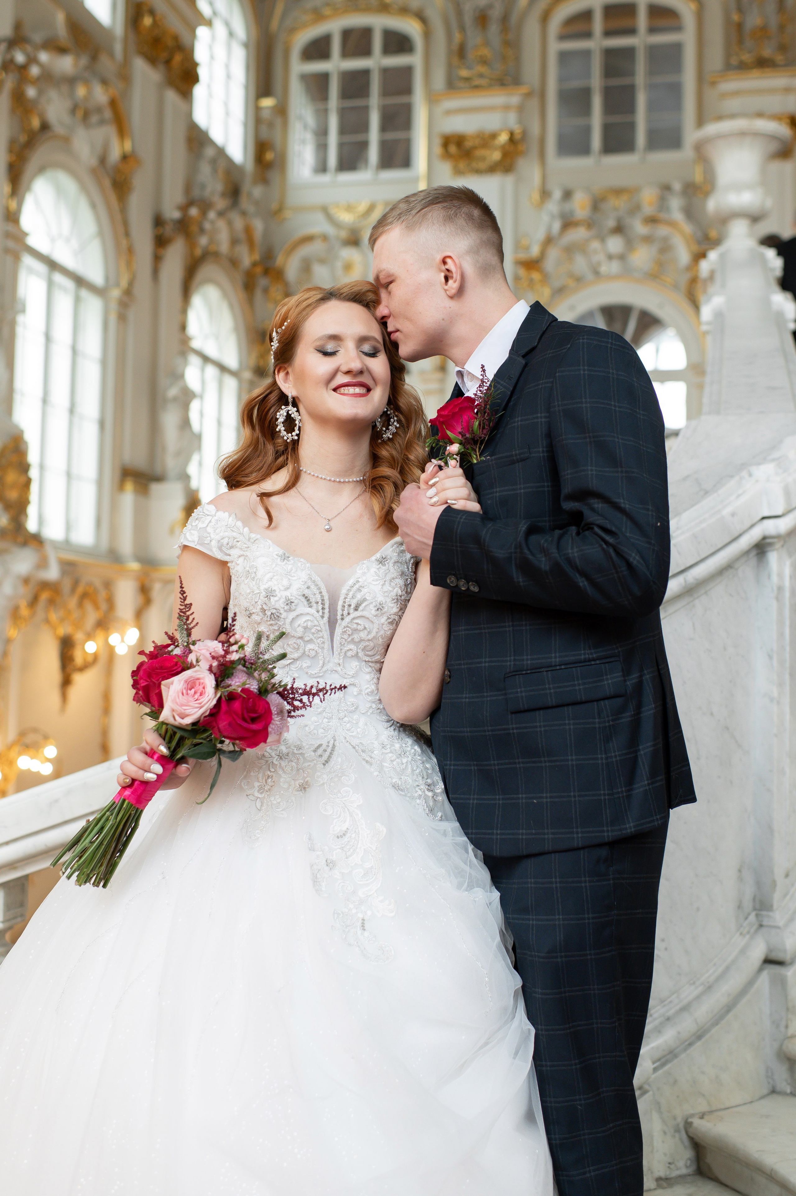 Екатерина и Алексей (свадебная фотосессия в Эрмитаже и Первом Дворце Бракосочетания на Английской набережной 28). Портретный, семейный и свадебный фотограф в Санкт-Петербурге и в Пушкине Ширяев Денис