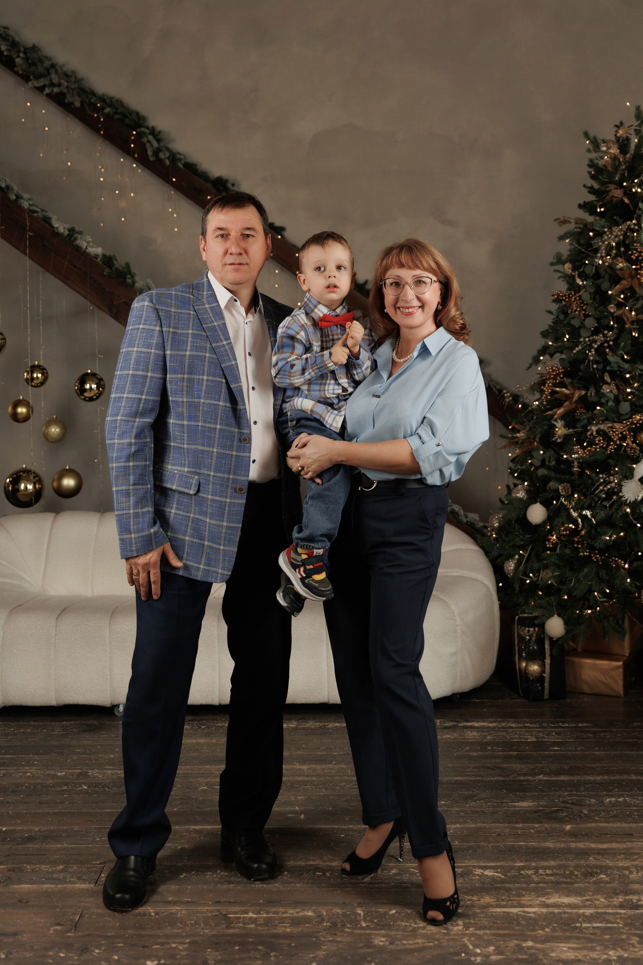 Наталья с семьей. Фотограф женского портрета, беременности и материнства Харькова Елена