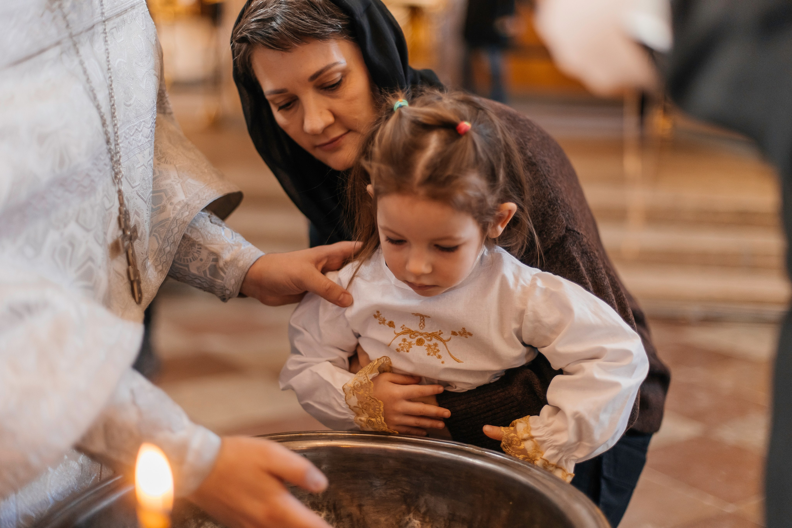 Крещение. Репортажный фотограф в Санкт-Петербурге СПБ Алиса Ческидова на ваше мероприятие