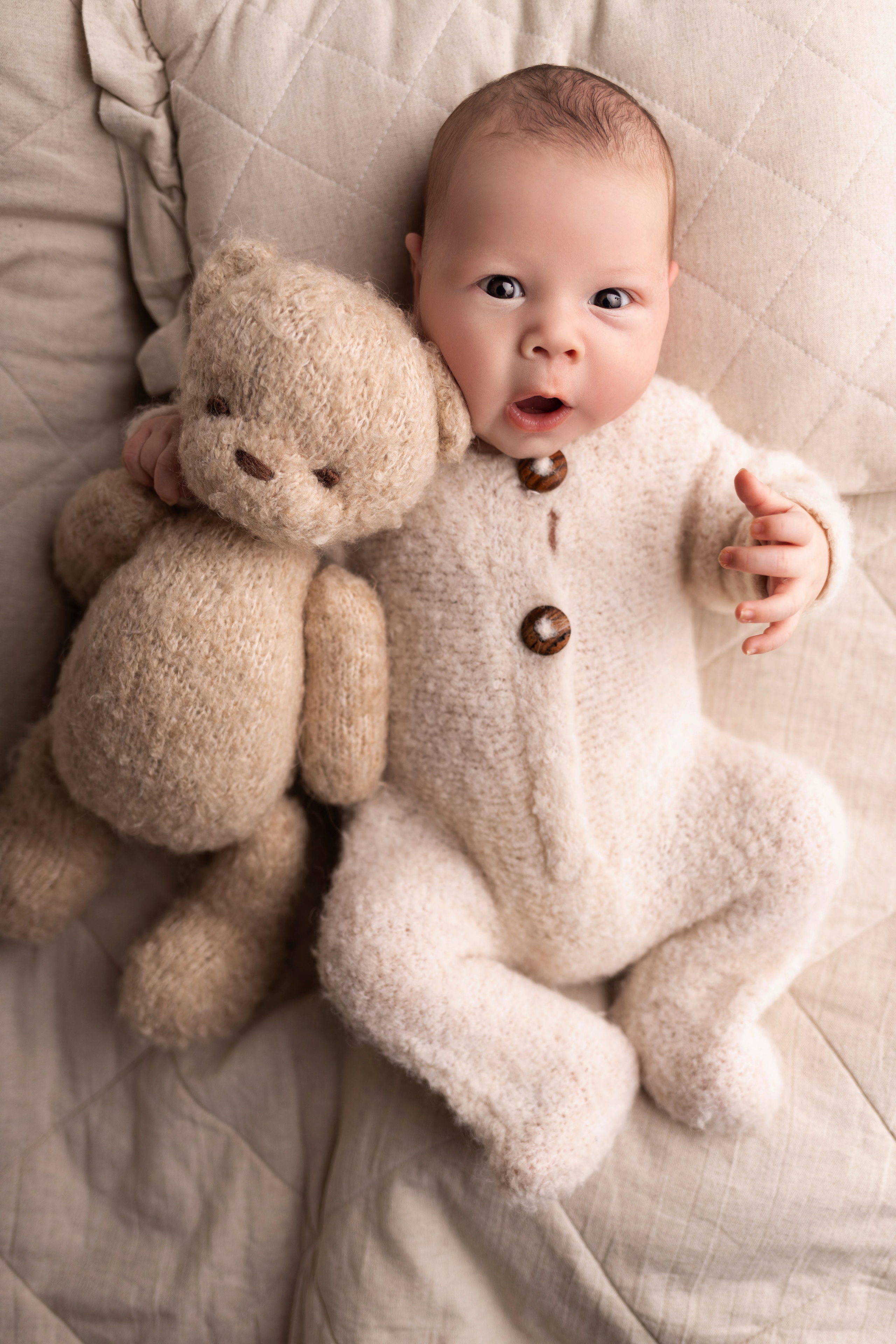 Newborn съемка в стиле Лайф. Фотограф новорожденных малышей в Омске и Омской области Эльвира Камаева