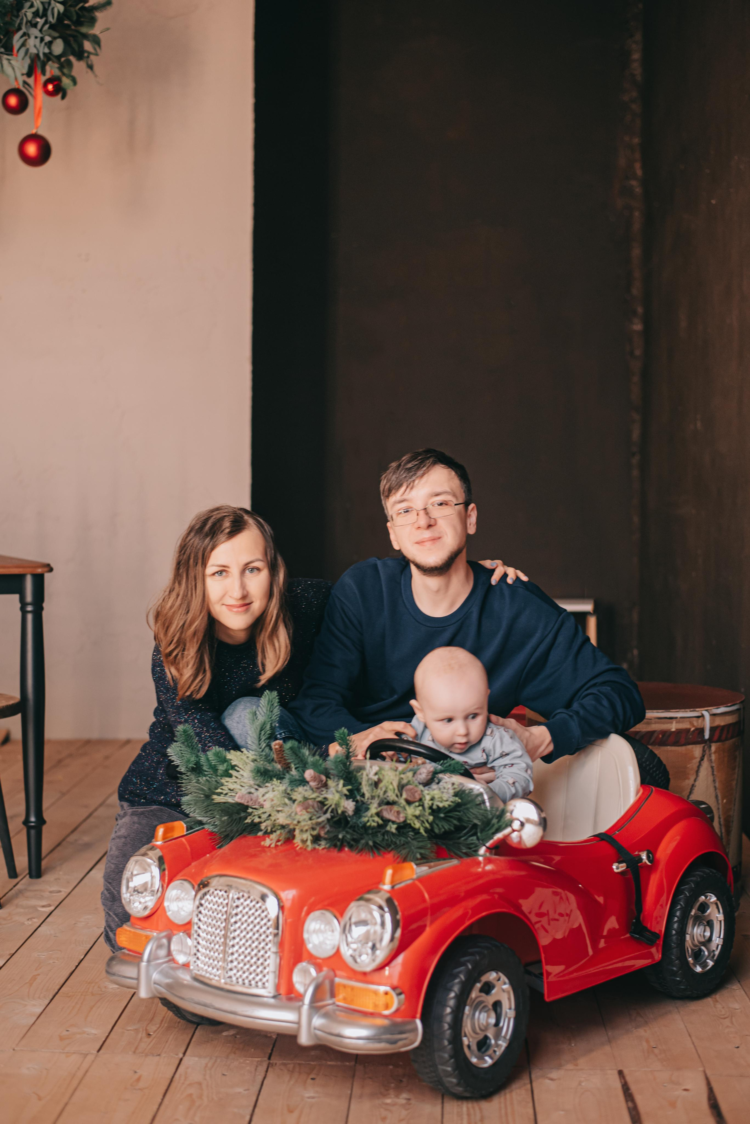 Семейная новогодняя фотосъемка Васильевых. Фотограф в Краснодаре Зеленкина Дарья