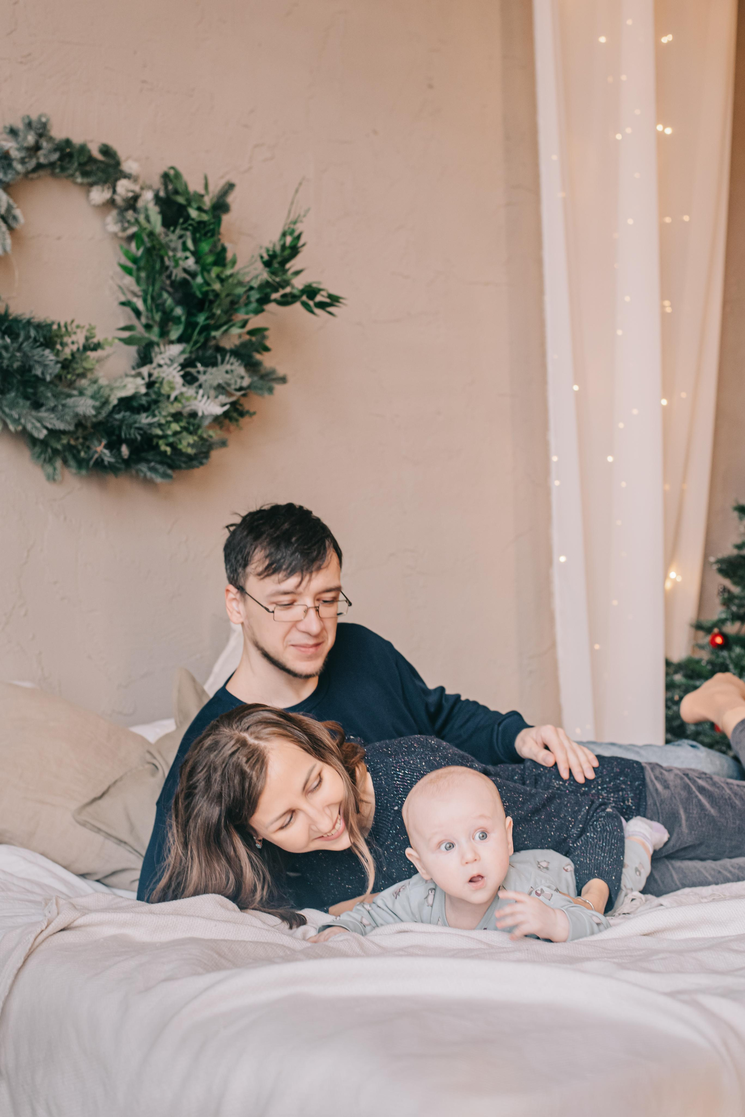 Семейная новогодняя фотосъемка Васильевых. Фотограф в Краснодаре Зеленкина Дарья