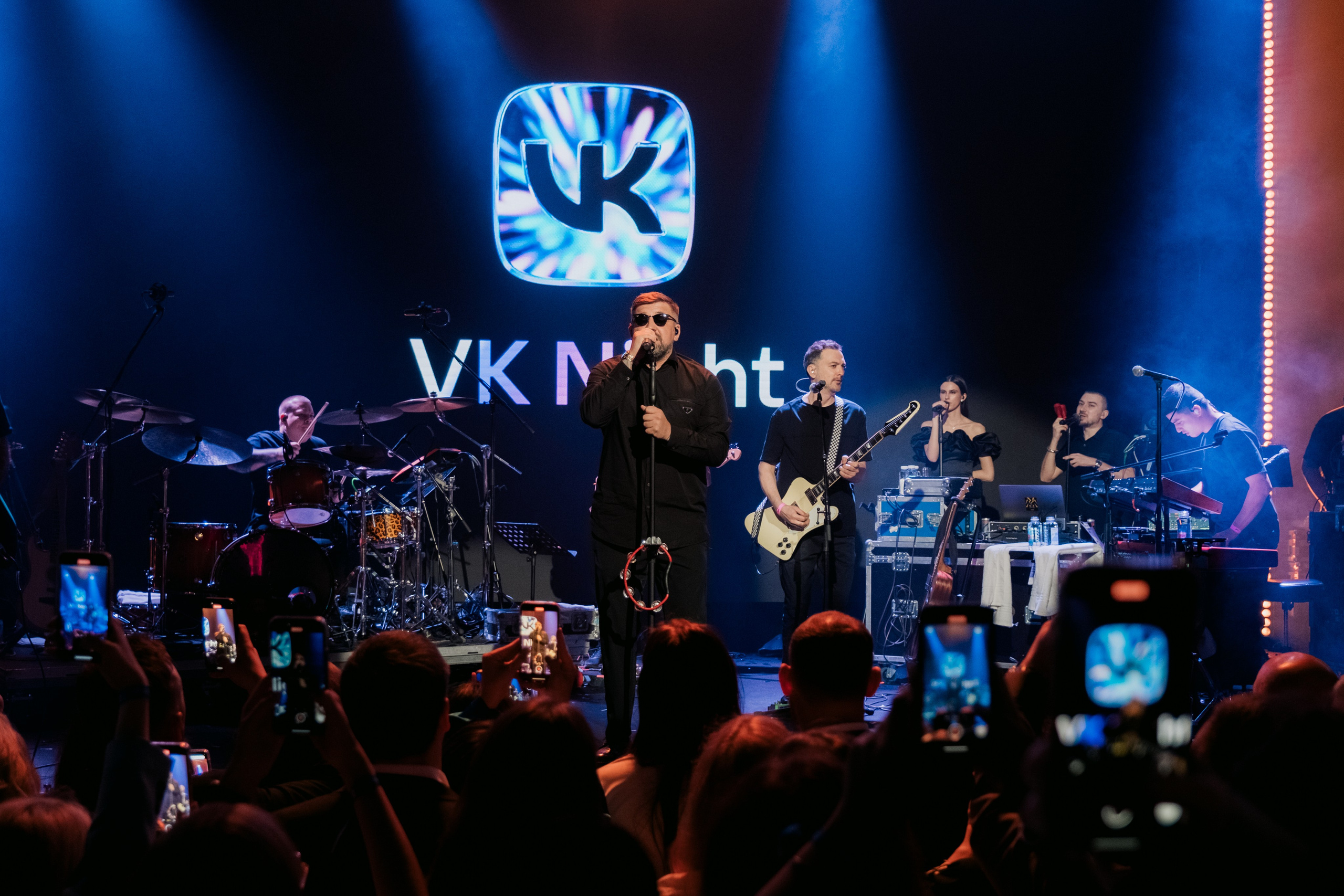 VK NIGHT SPb. Репортажный и портретный фотограф в Москве Илья Спиридонов