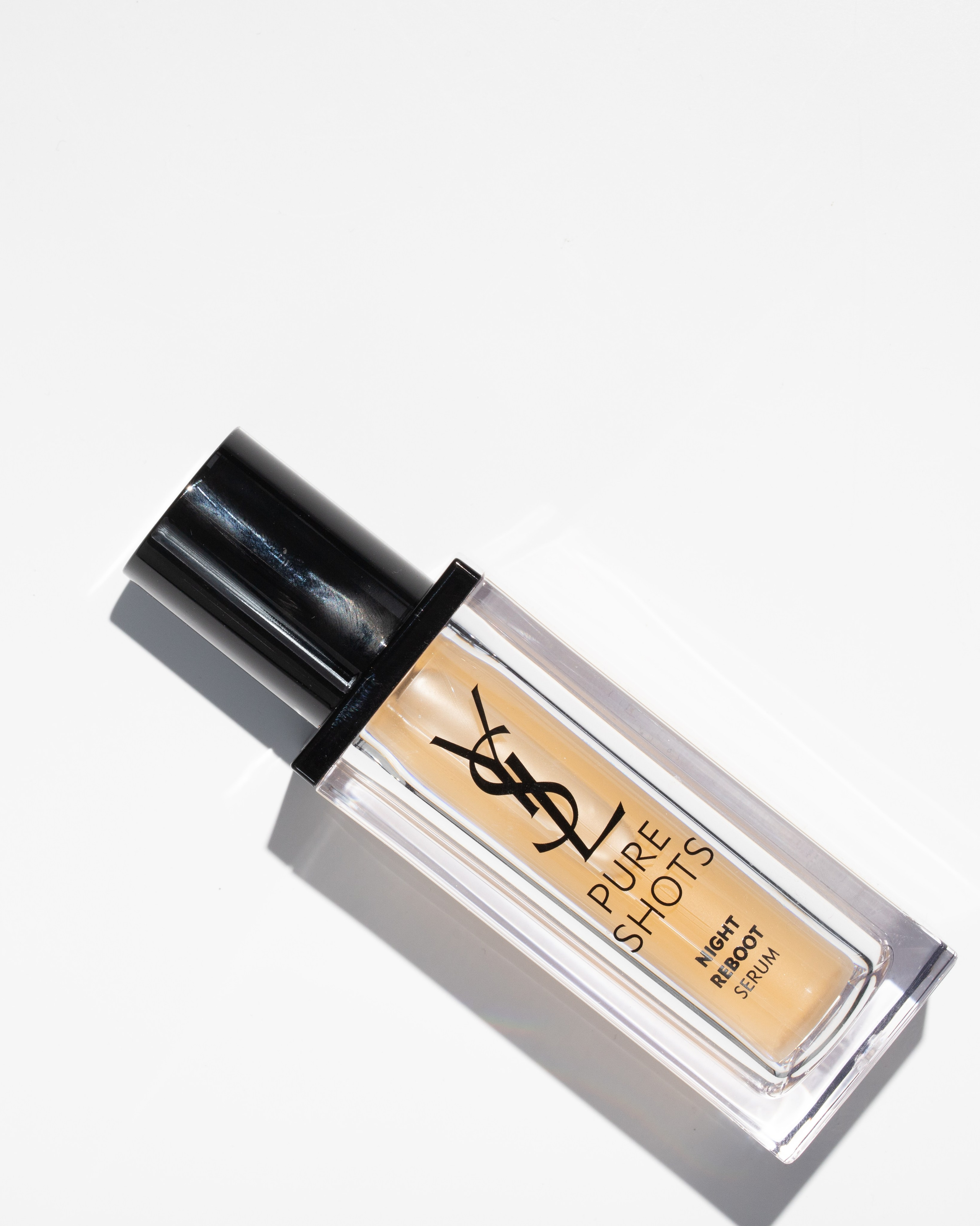 BEFORE / AFTER. RETOUCHER / Beauty / Product / Fashion / Commercial