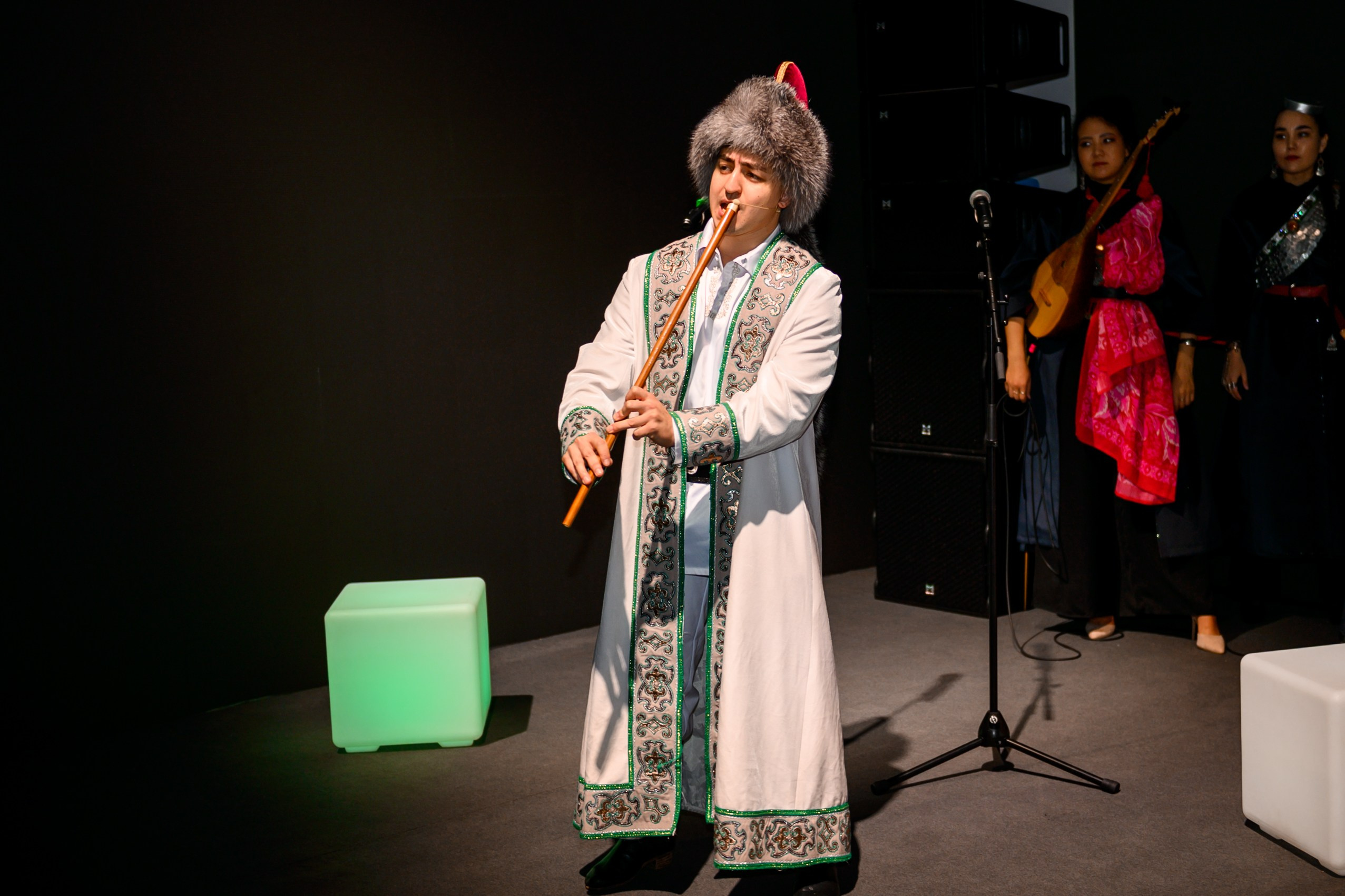 Всемирный фестиваль молодежи 2024. Свадебный и семейный фотограф София Невская