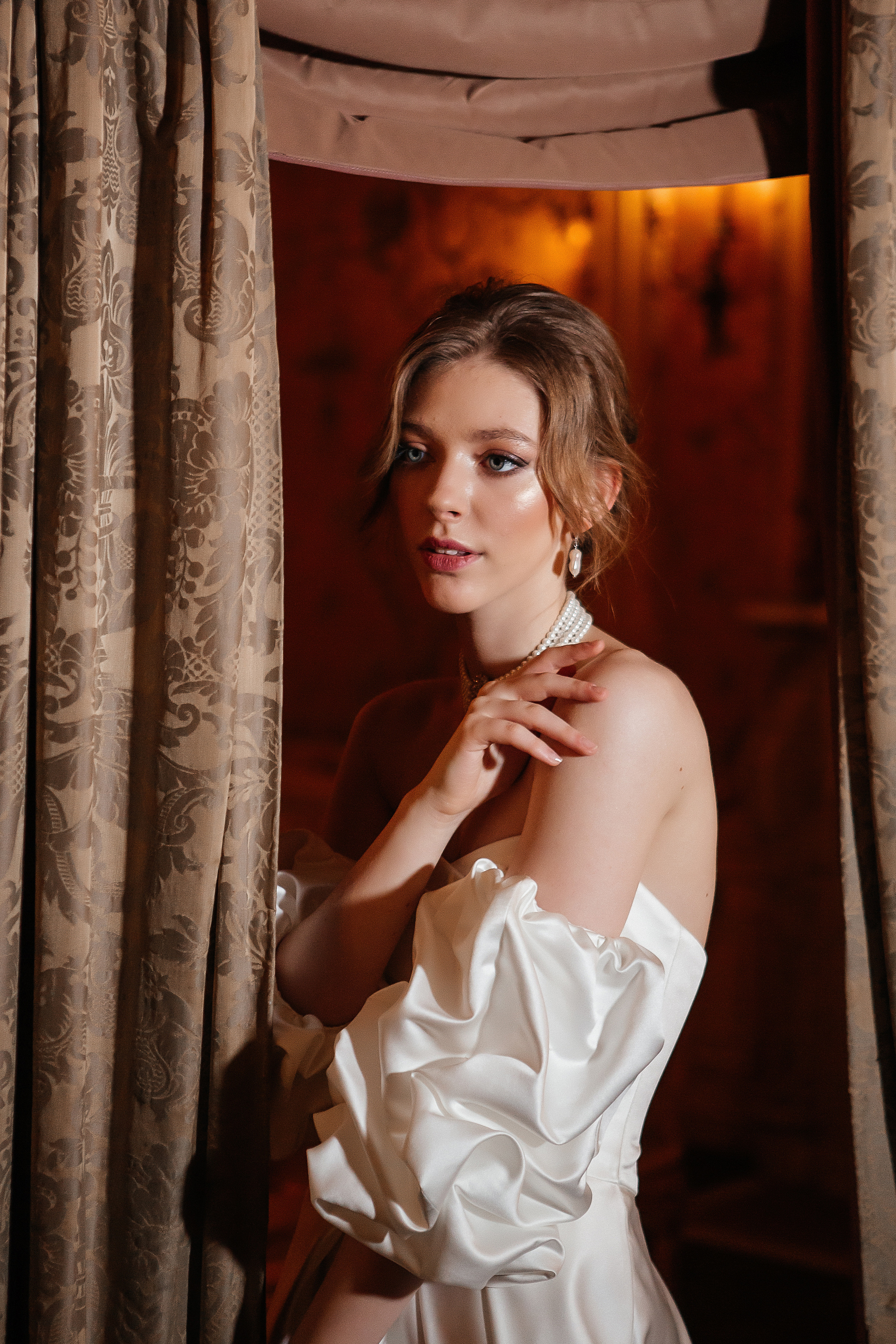 Свадебная фотосессия в ресторане Турандот. Свадебный фотограф в Москве Дарья Олендарёва