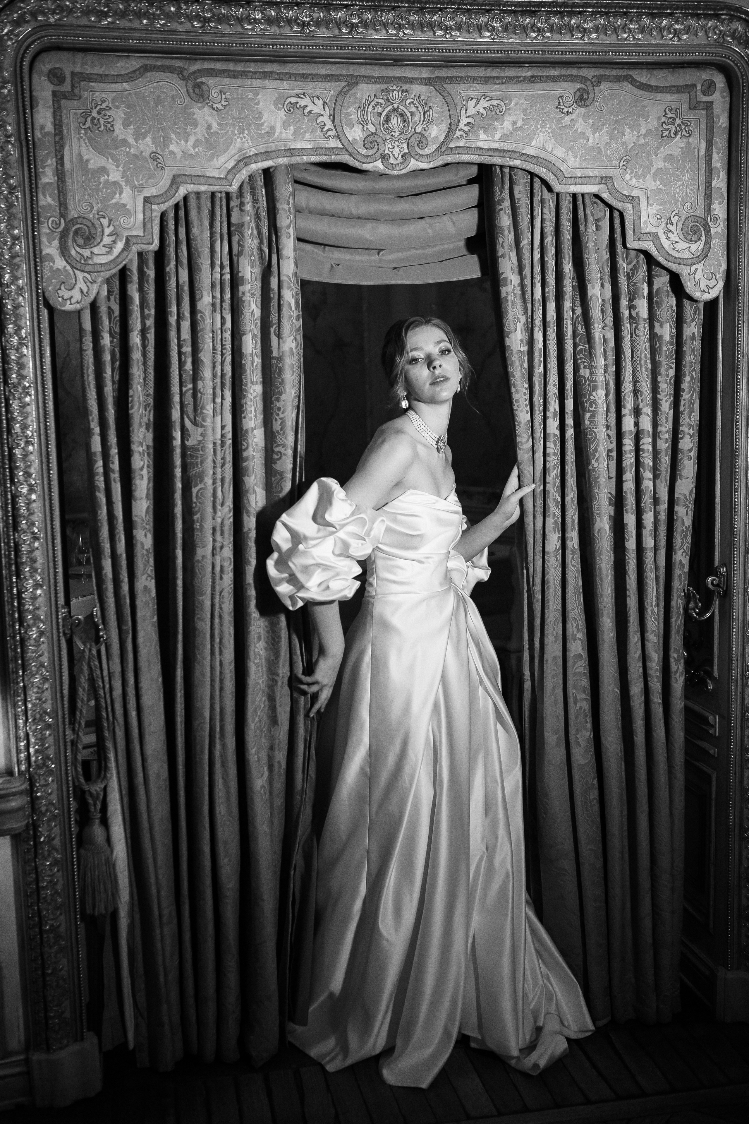 Свадебная фотосессия в ресторане Турандот. Свадебный фотограф в Москве Дарья Олендарёва