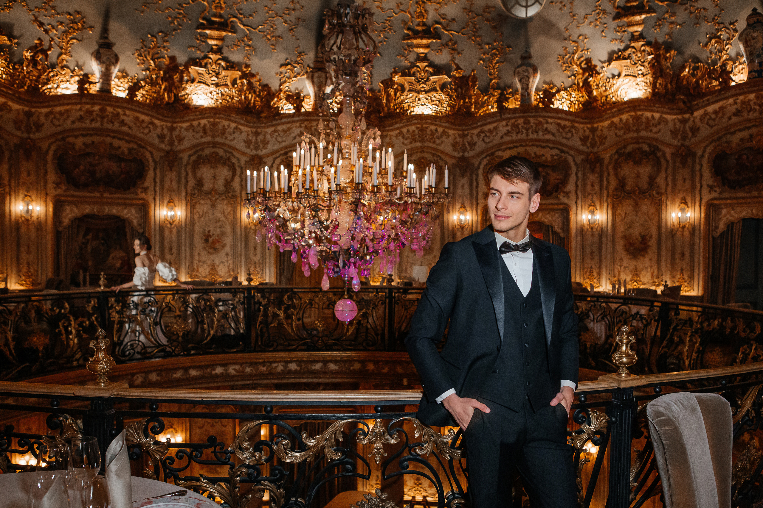 Свадебная фотосессия в ресторане Турандот. Свадебный фотограф в Москве Дарья Олендарёва