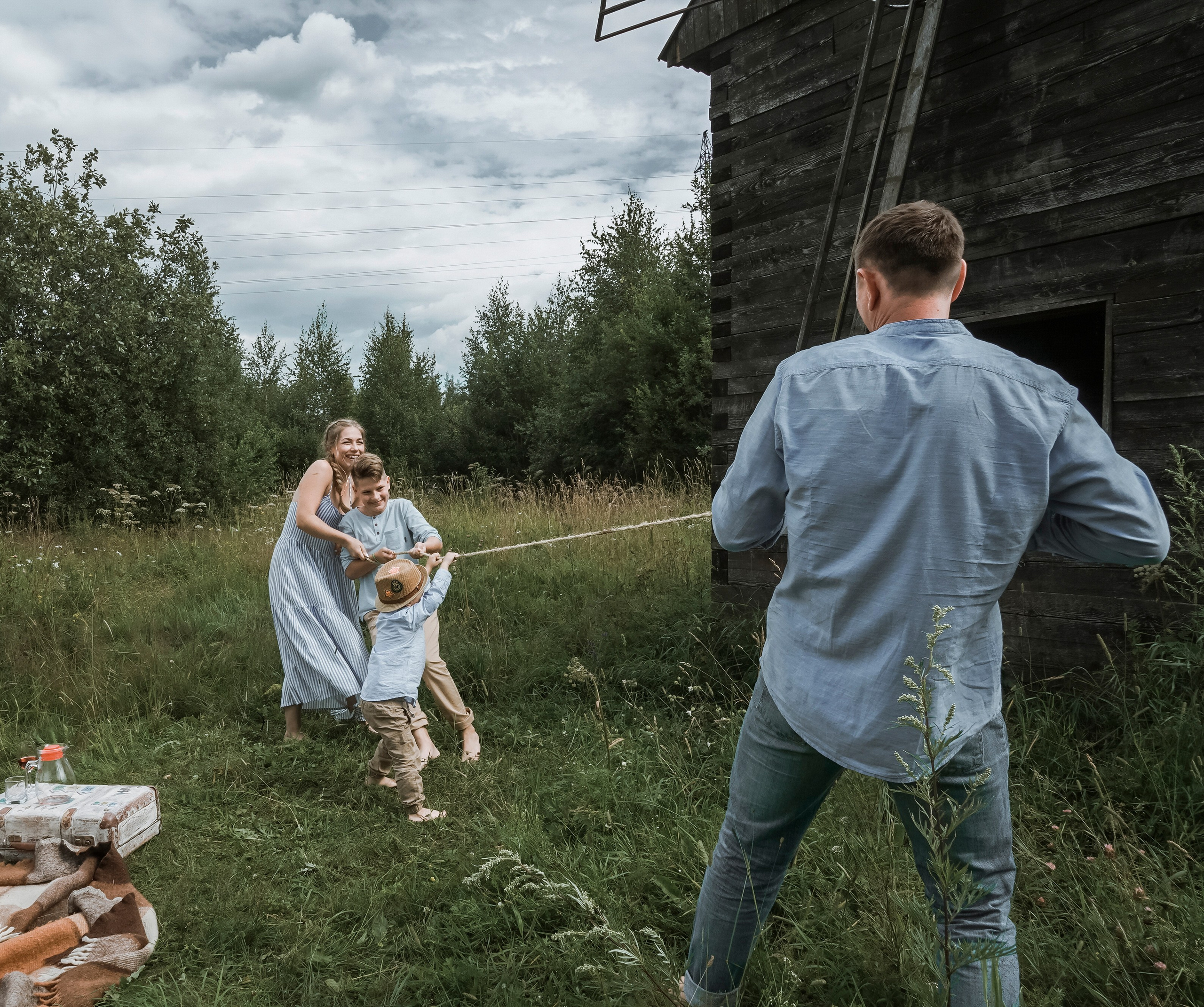 Семейная съёмка на старой Мельнице. Свадебный, семейный и контент фотограф в Санкт- Петербурге Елена Грие