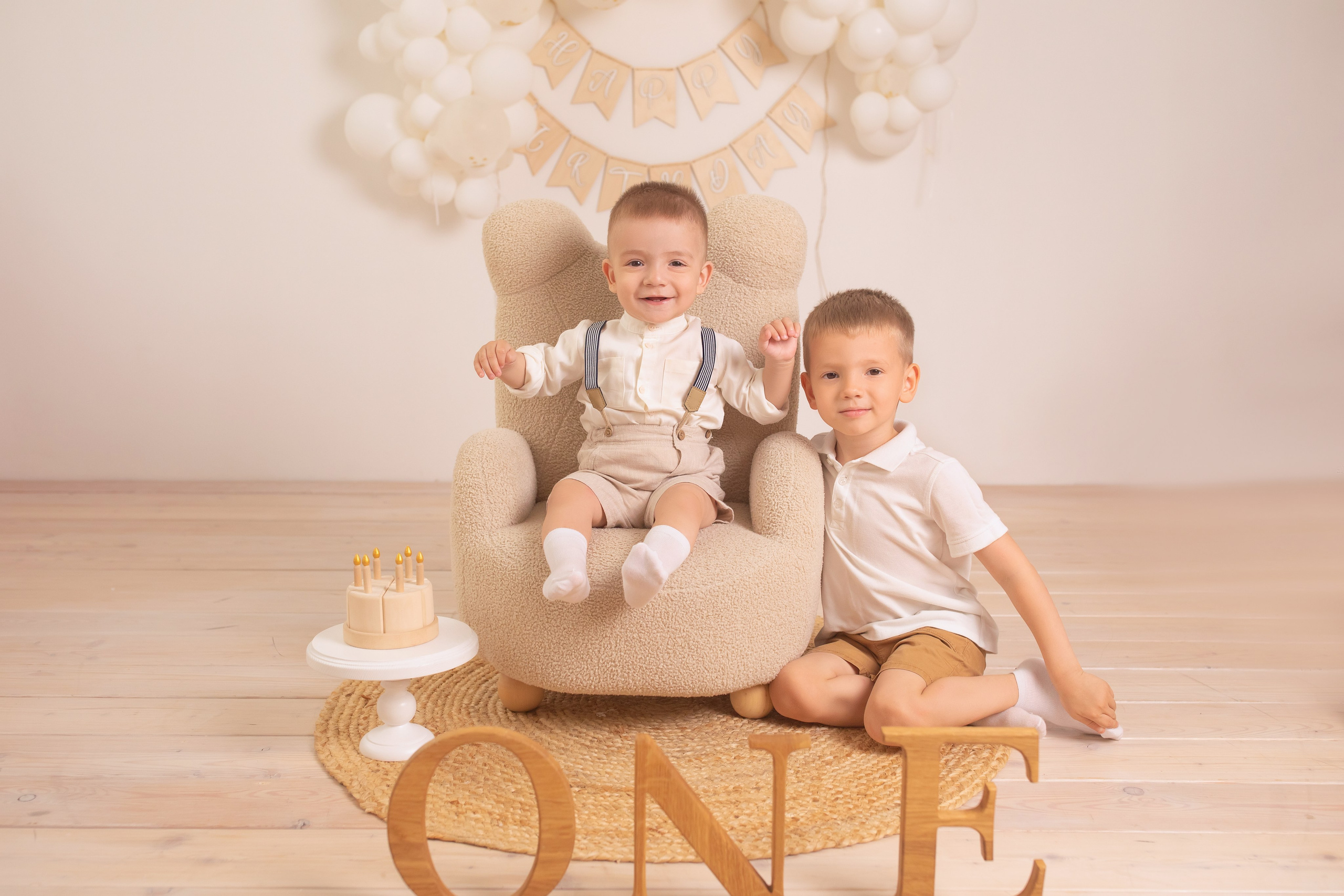 Фотосессия 1 годик в Хабаровске, фотосессия для мальчика 1 год, фотосессия дня рождения, фотосессия годовасия Хабаровск, фотосессия 1 год для девочки на 1 год, фотостудия  на 1 год Хабаровск, фотосессия 1 год дома