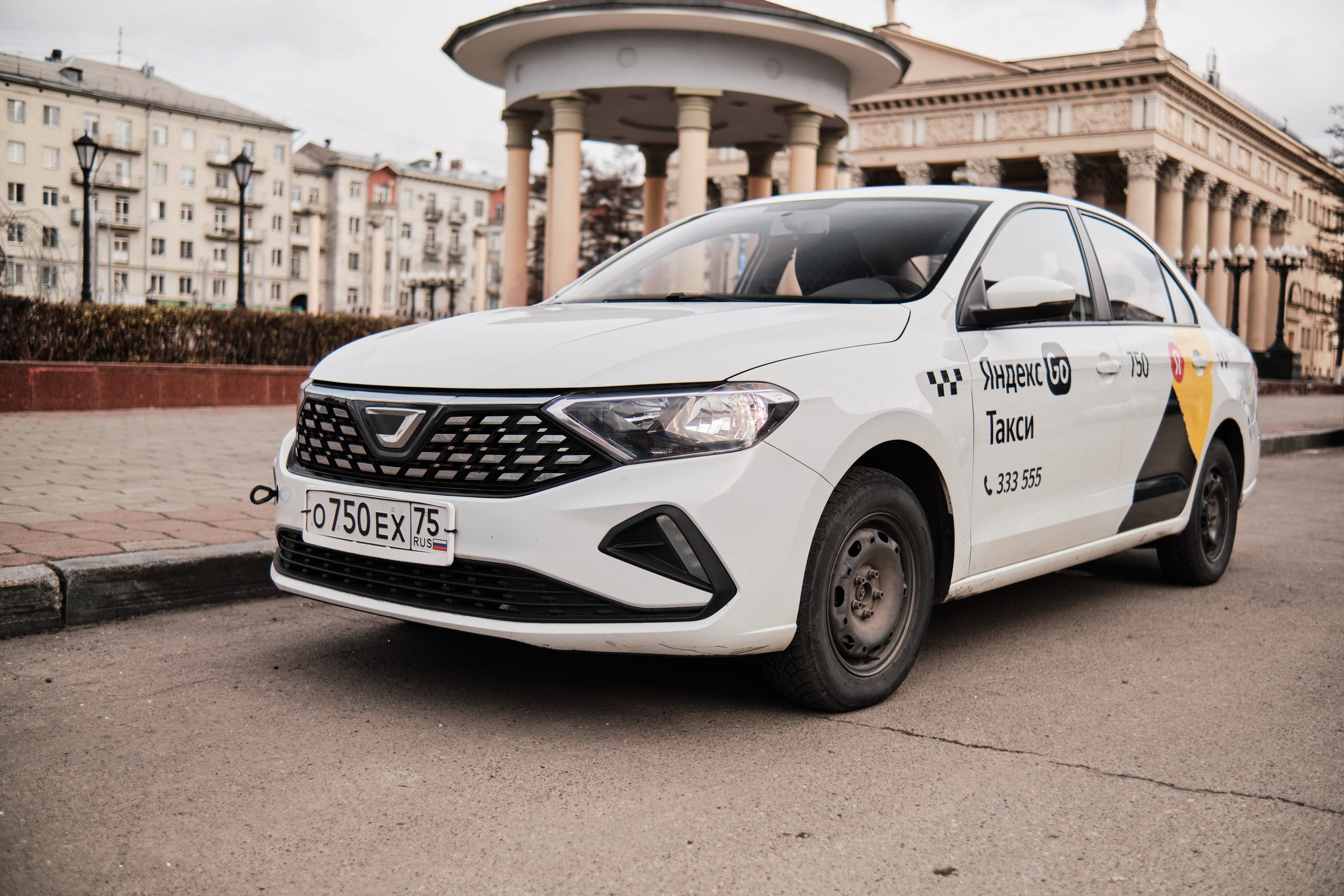 Новый автопарк Яндекс такси в Новокузнецке. Свадебный и семейный фотограф в Новокузнецке Иван Иванов