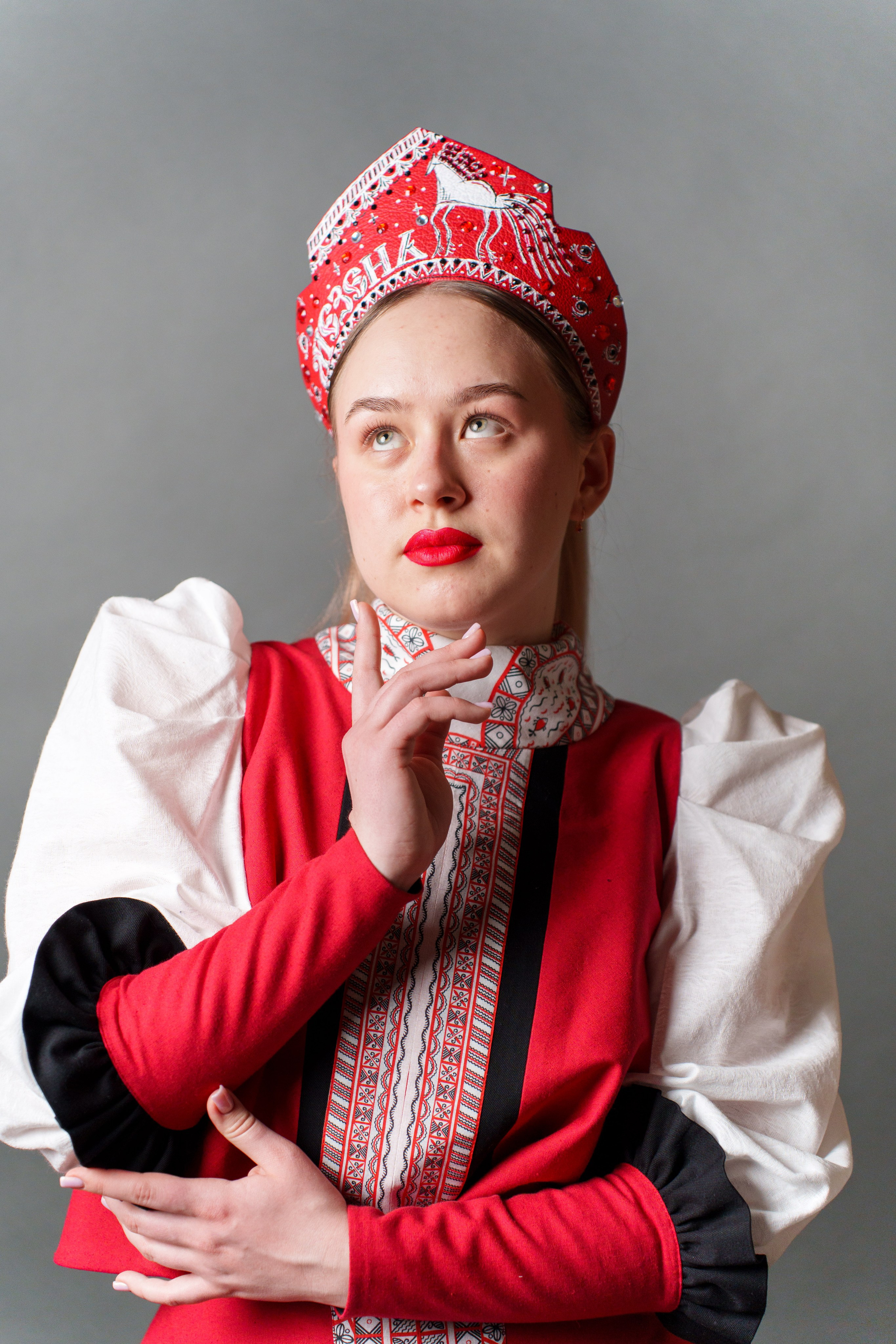 Коллекция одежды Елены Мошкиной «Мезень». Фотограф в Санкт-Петербурге Ибрагимова Алина