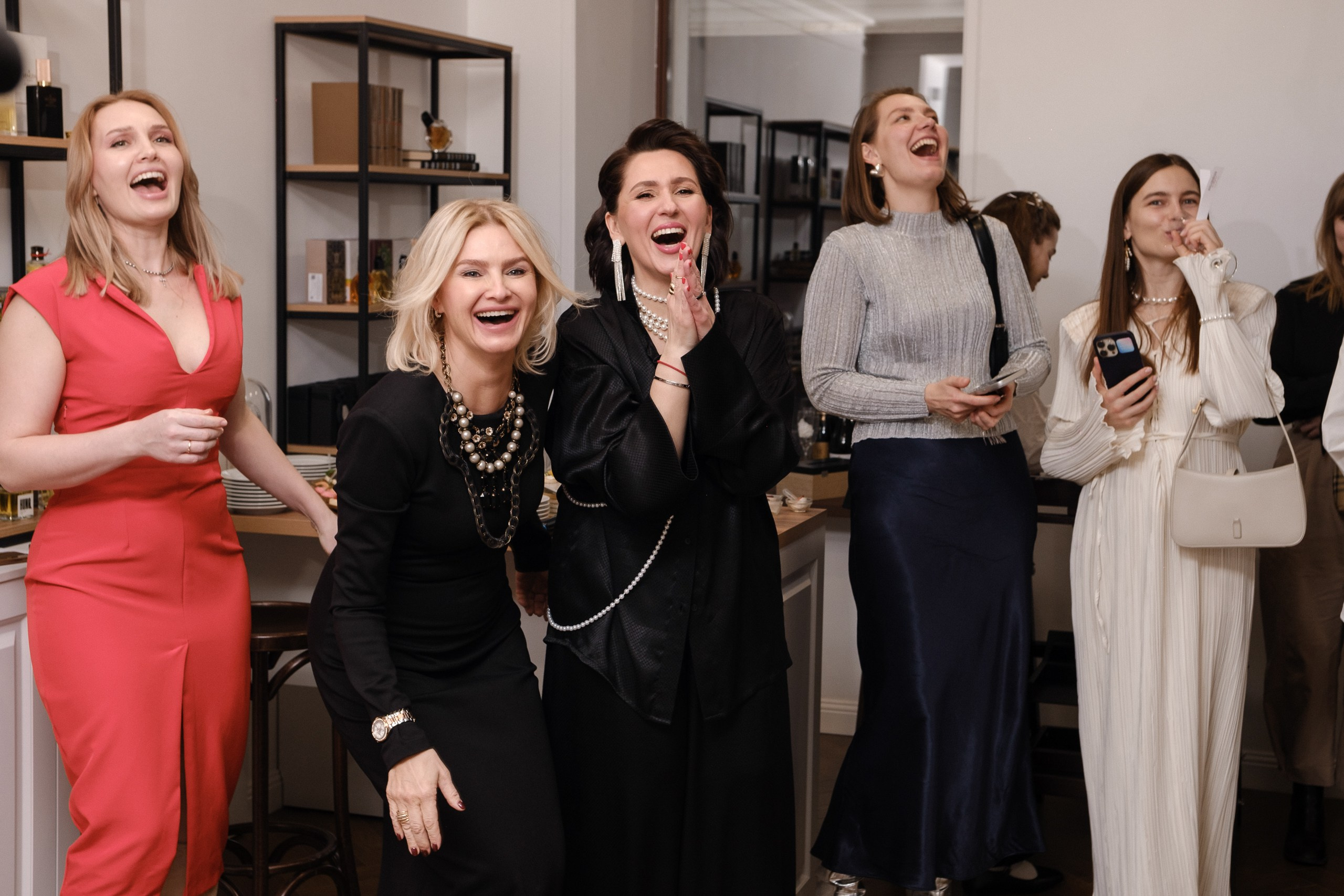 Открытие парфюмерного бутика «Bibliotheque». Фотограф Артём Рауэр