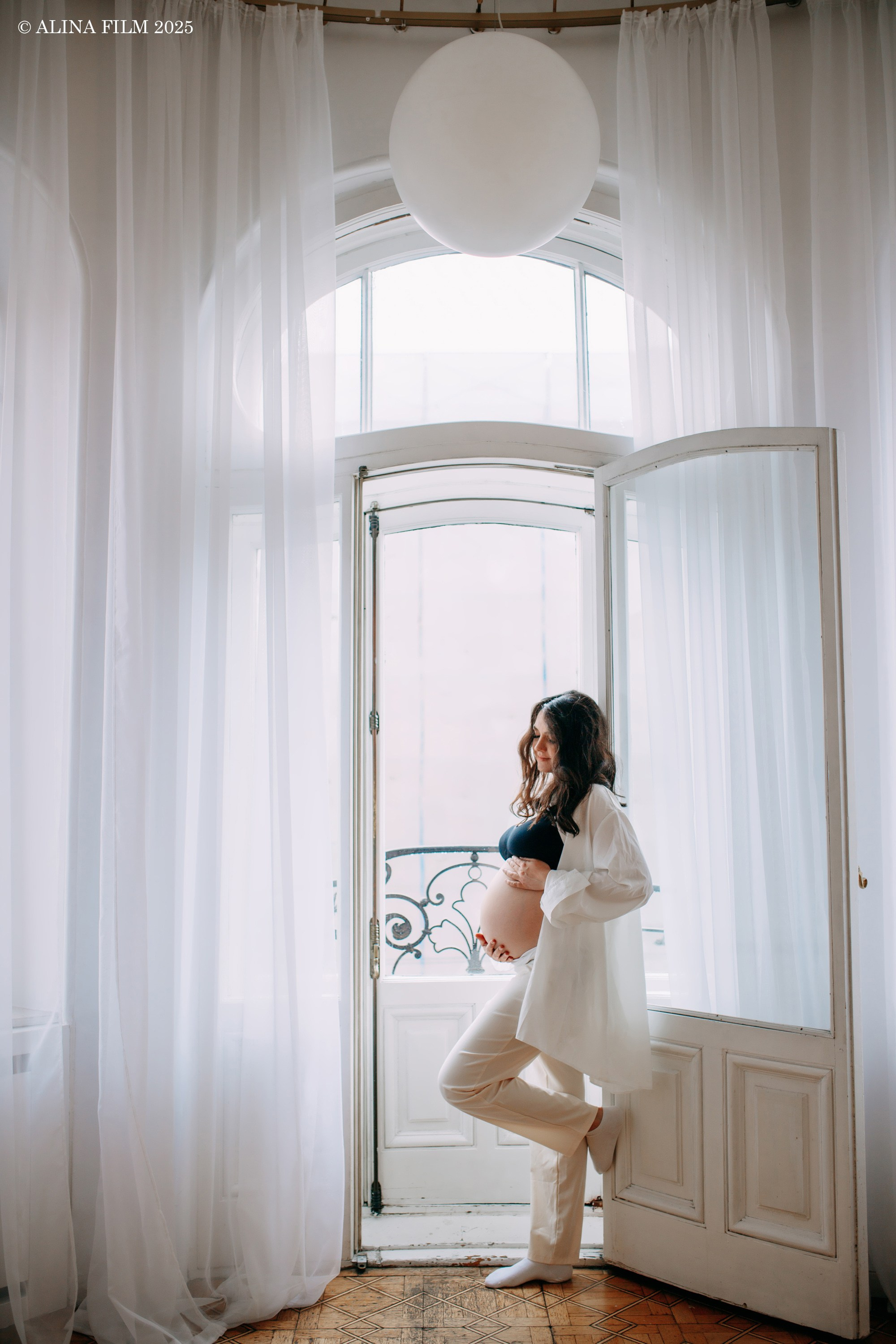 Фотосессия беременности в стиле минимализма. Фотограф в Санкт-Петербурге Alina Film
