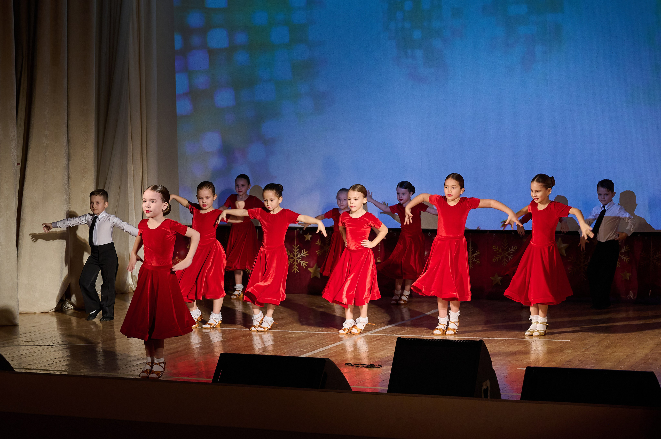 Новогодний концерт. Жизнь курорта Кабардинка в фотографиях