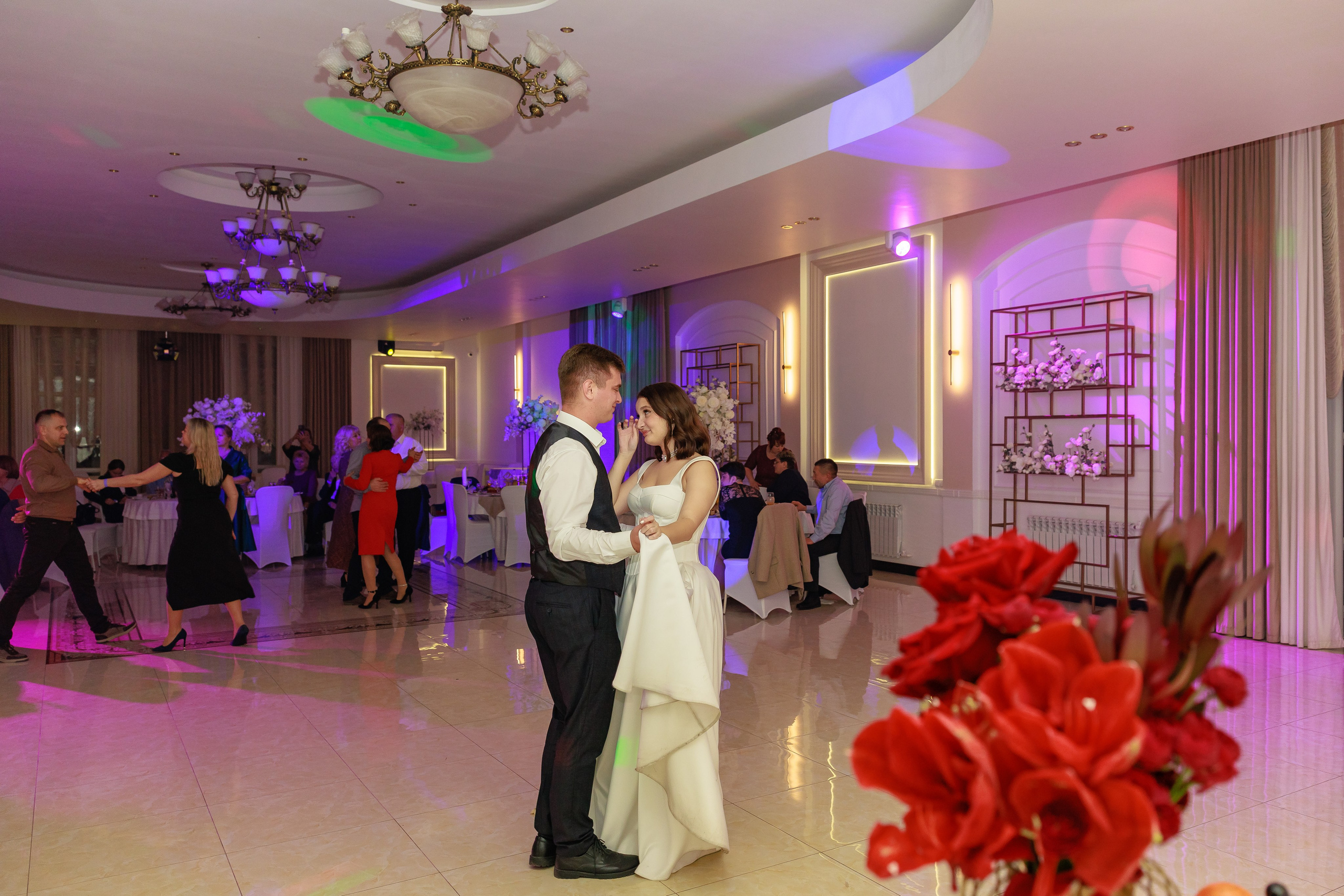 Данил и Сабина банкетный зал Beyaz Hall. Фотограф и видеограф в Крыму и Севастополе