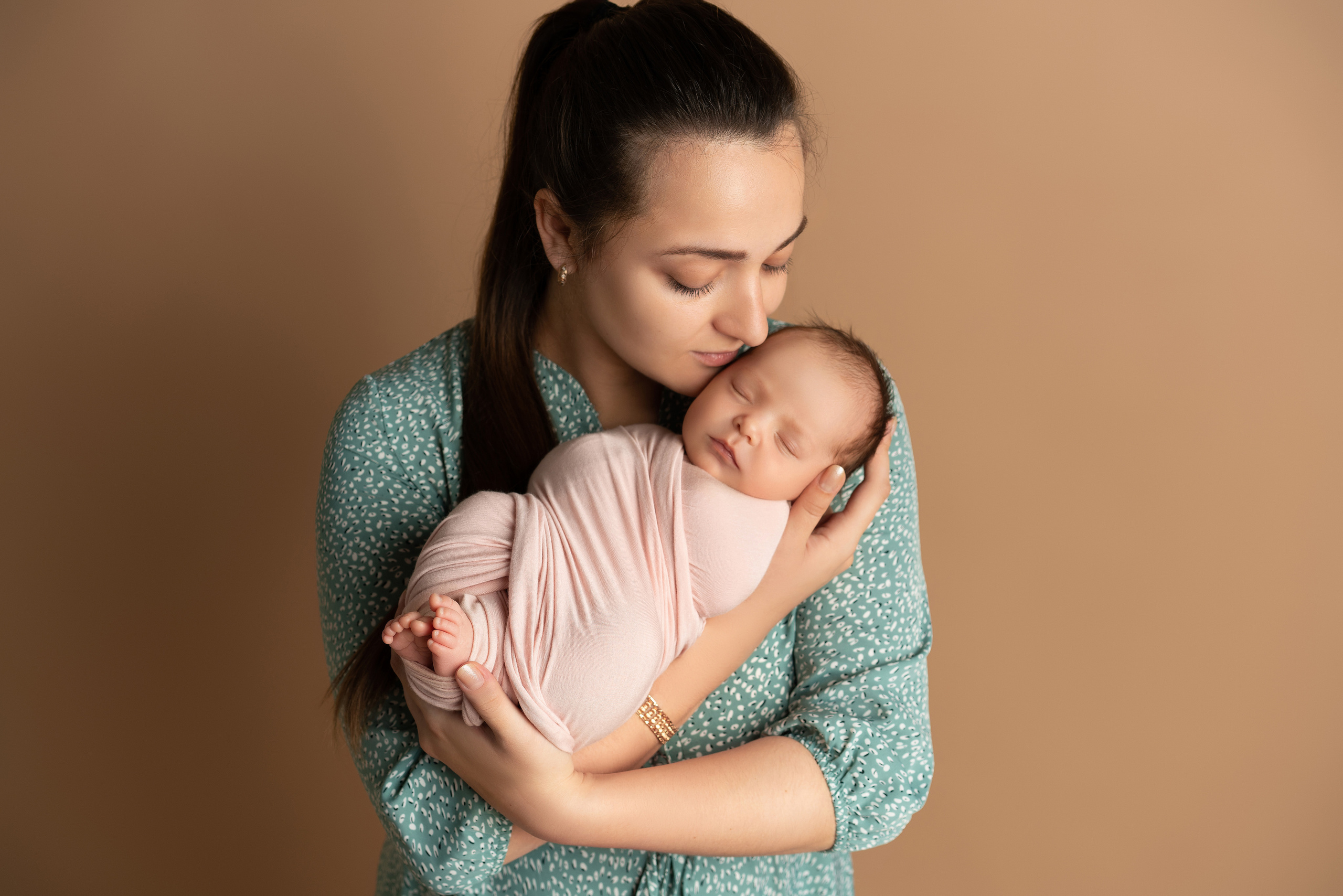Семейные фотосессии с новорожденными | Трогательные кадры малышей и их близких в Москве и МО. Фотосессия новорожденных в Москве и Московской области | Профессиональный фотограф newborn — Татьяна Иванова