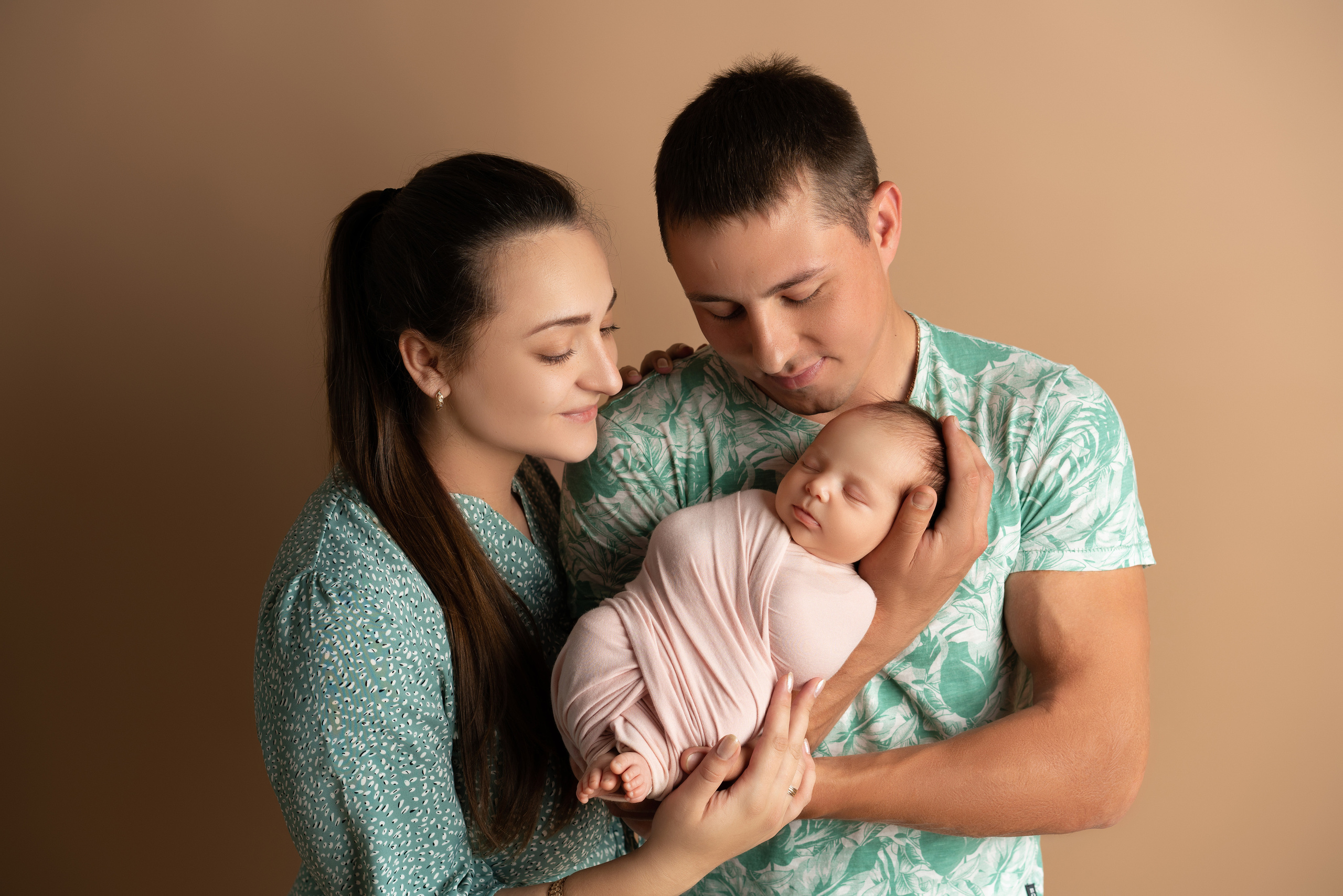 Семейные фотосессии с новорожденными | Трогательные кадры малышей и их близких в Москве и МО. Фотосессия новорожденных в Москве и Московской области | Профессиональный фотограф newborn — Татьяна Иванова