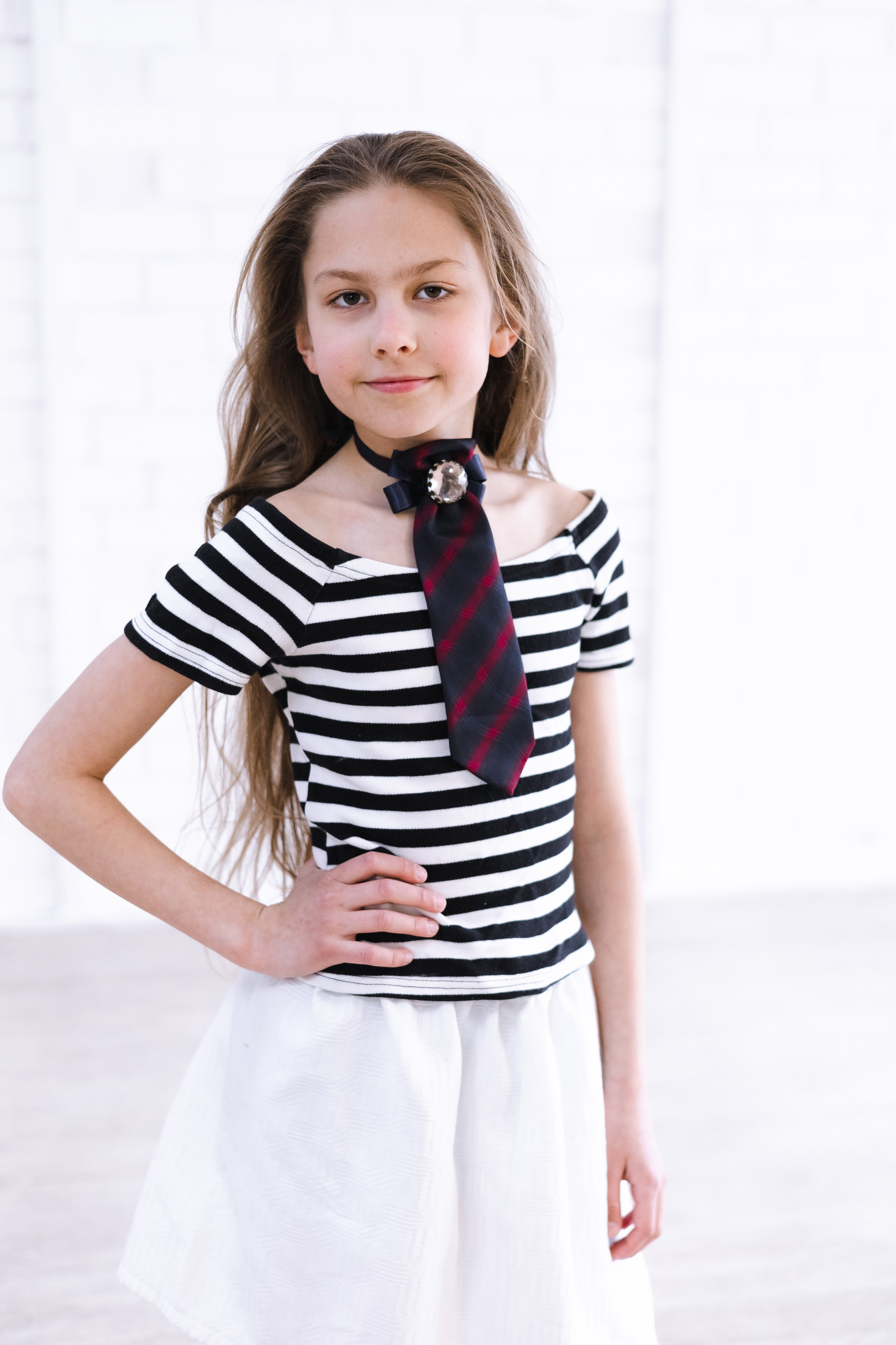 Галстук-переделка — стильное решение для оригинального образа девочки-подростка. Школа для девочек во Владивостоке — Само Совершенство