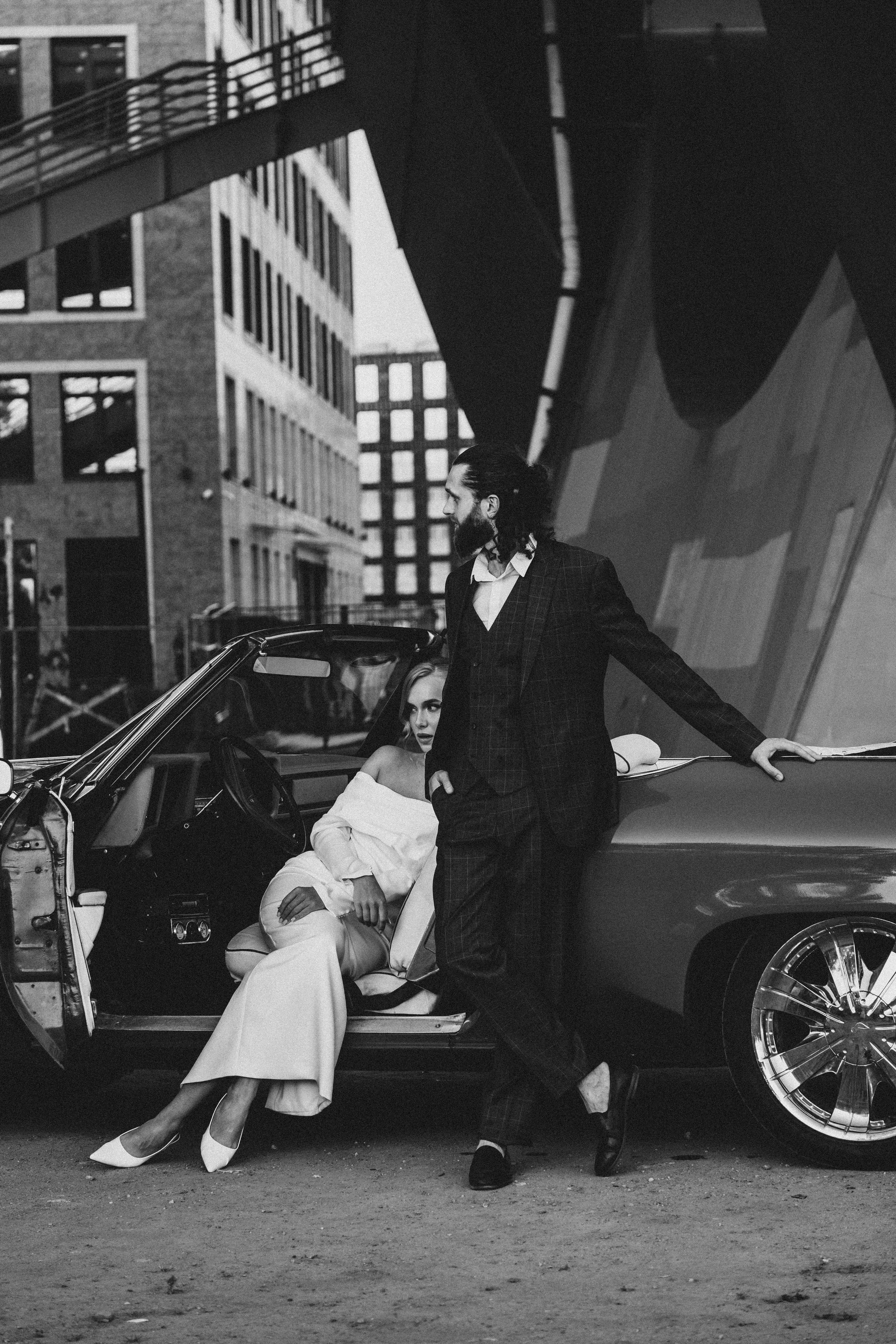 СВАДЕБНАЯ СЬЕМКА ВОЗЛЕ МСОТА БЕТАНКУРА НА КАБРИОЛЕТЕ. Профессиональный фотограф, Санкт-Петербург — Виктория Богомолова