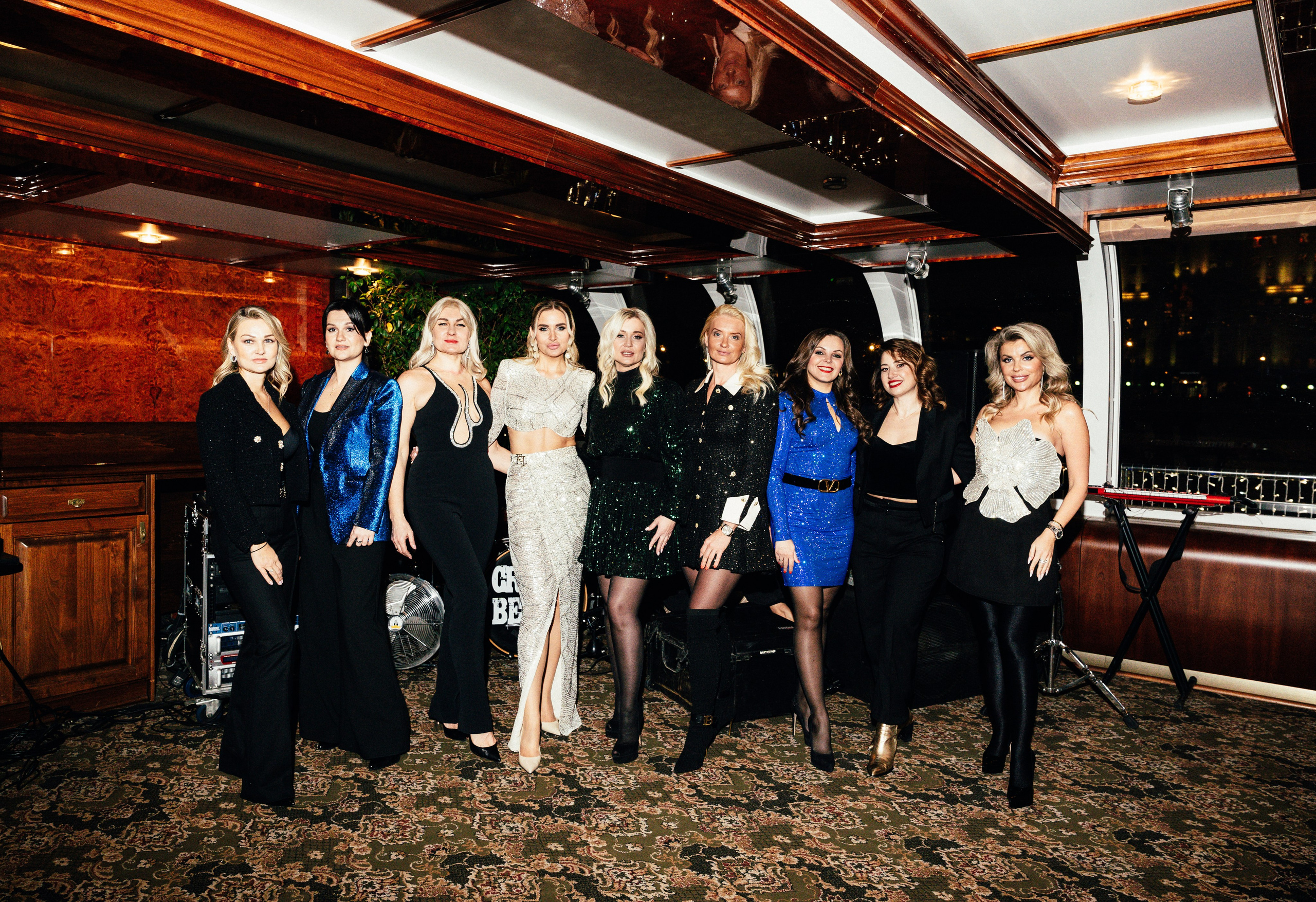 Корпоратив Erwin Река. Портретный и репортажный фотограф