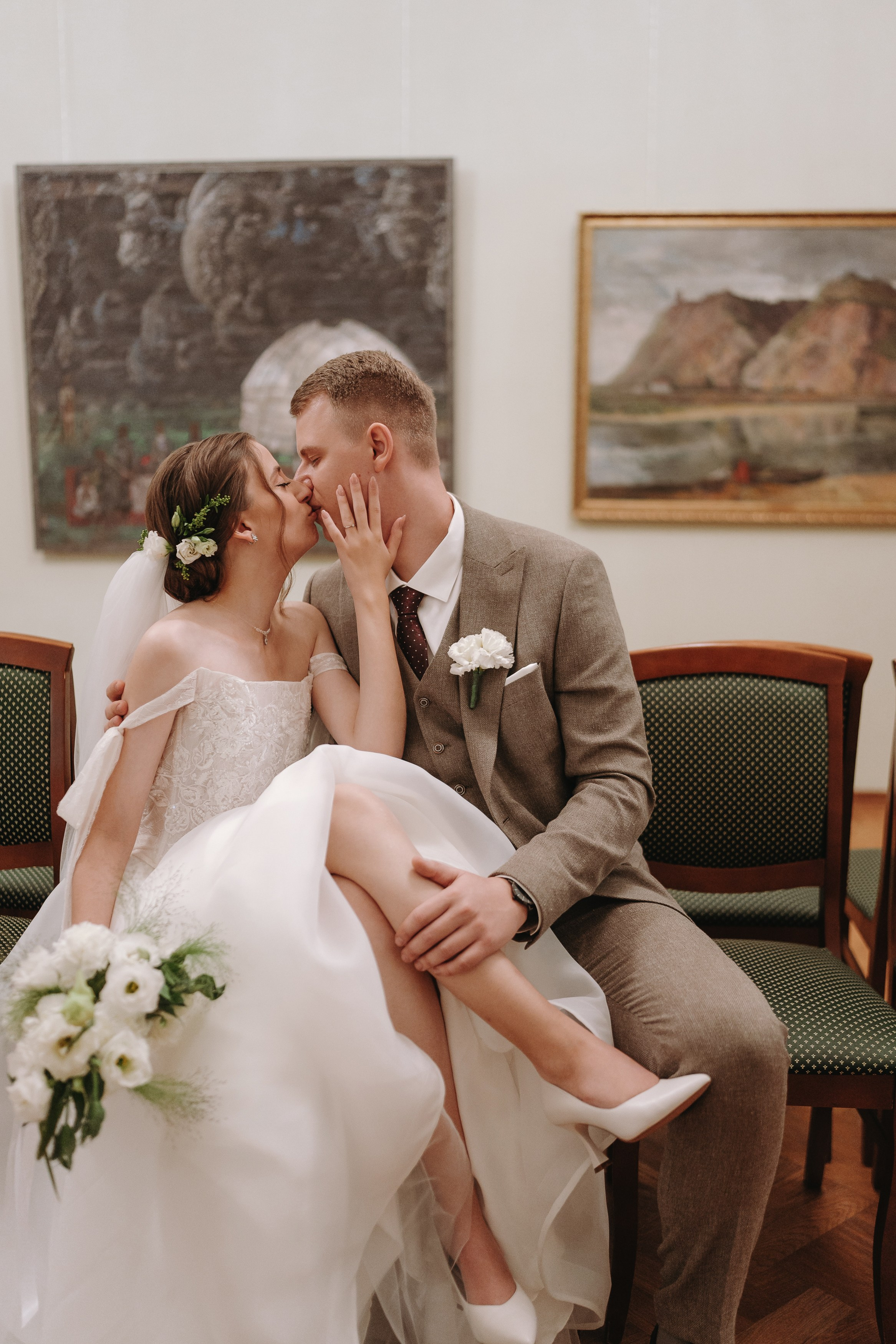 БАНКЕТНЫЙ ЗАЛ ТОРТУГА, ВЕДУЩИЙ АНДРЕЙ ОГНЕВ