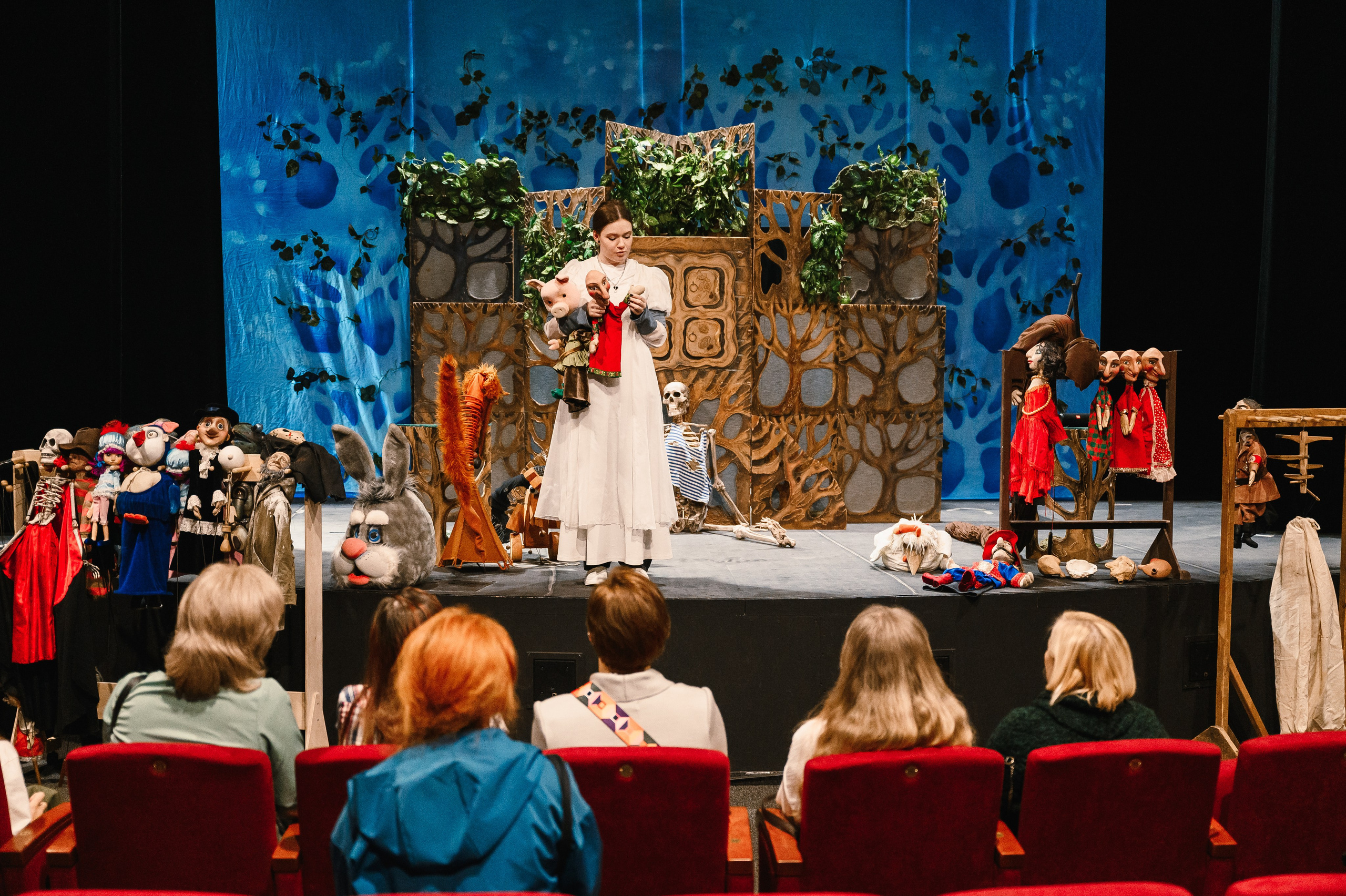 Ночная экскурсия в Театре Кукол. Свадебный и просто хороший фотограф в Челябинске