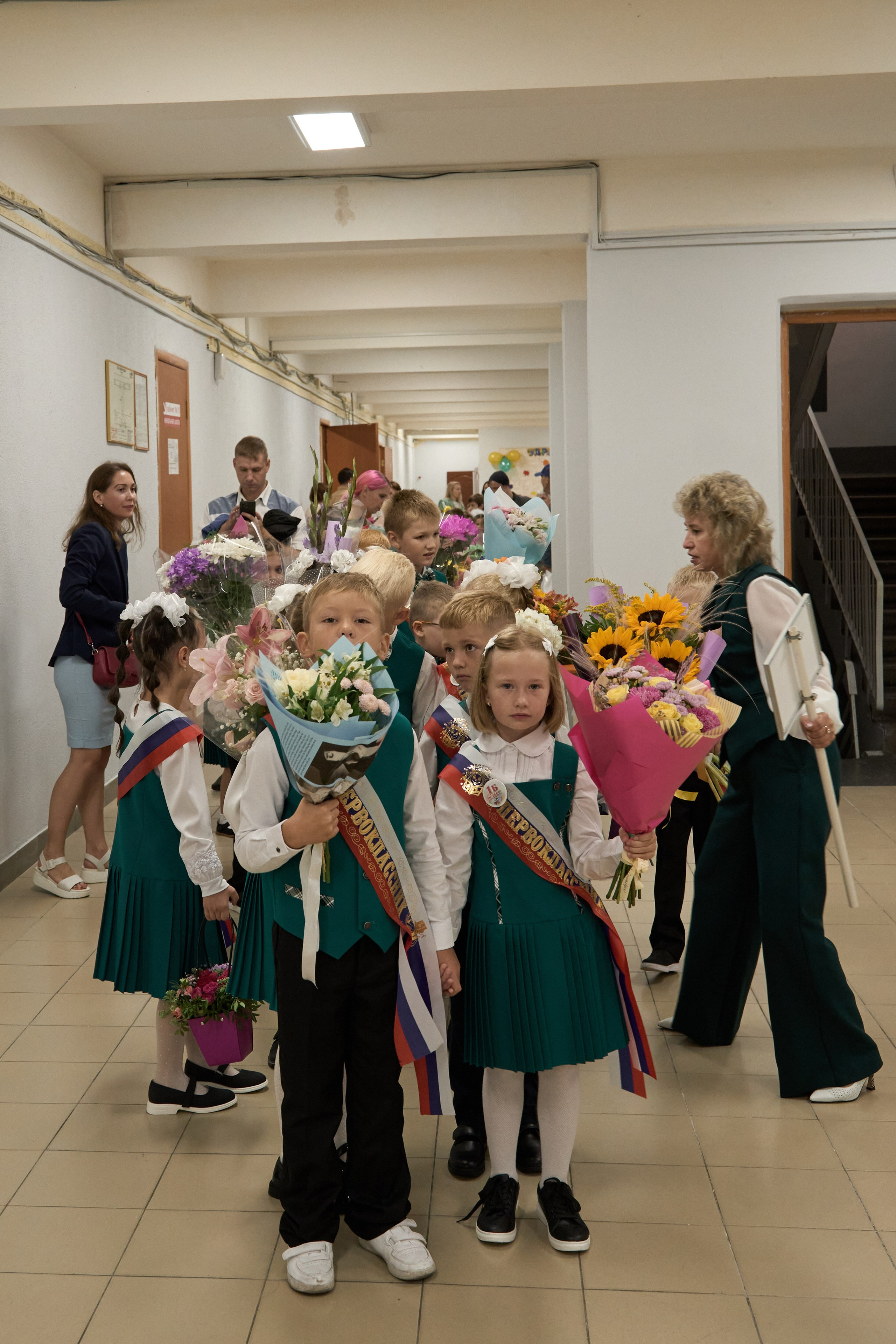 Школьная линейка. 1«Б». Фотограф в Санкт-Петербурге Настя Атом