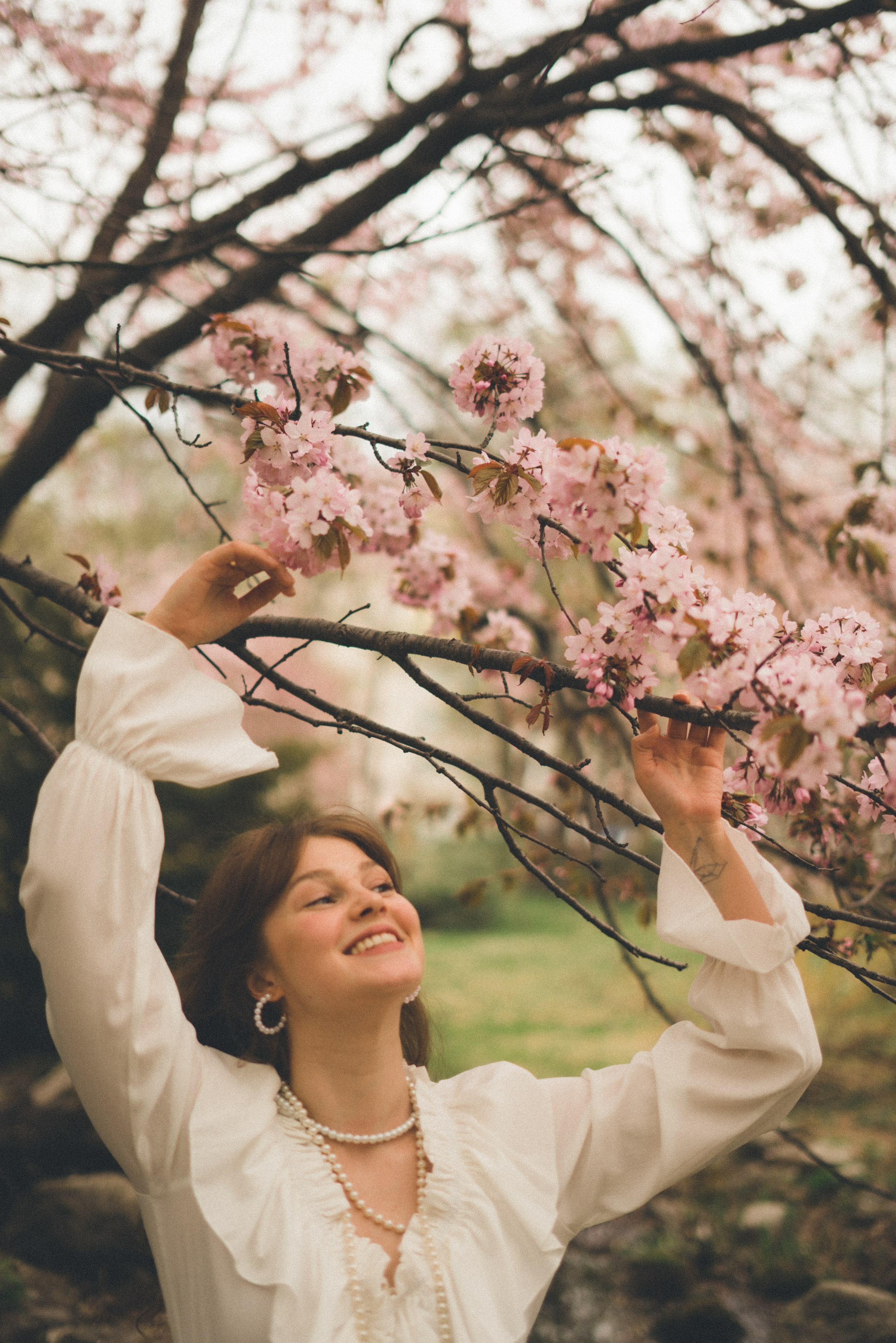 Девушка и сакура. Фотограф сахалин