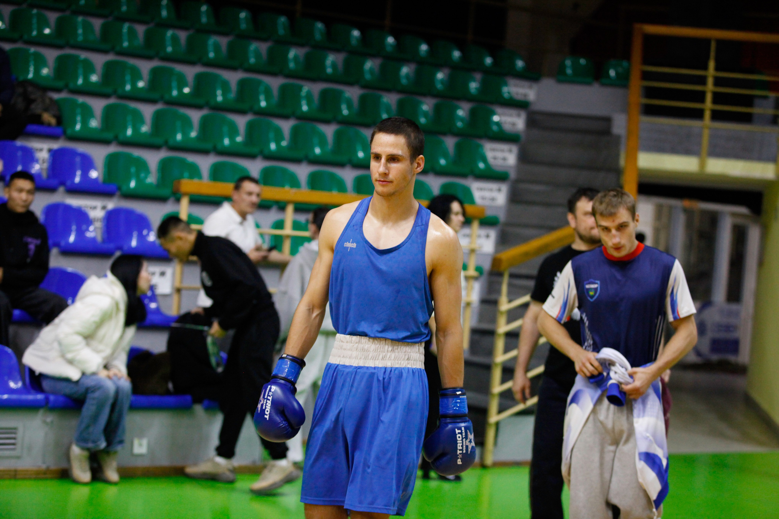 БОКС. Фото. Спортивный фотограф, трансляция, звук и свет в Новосибирске