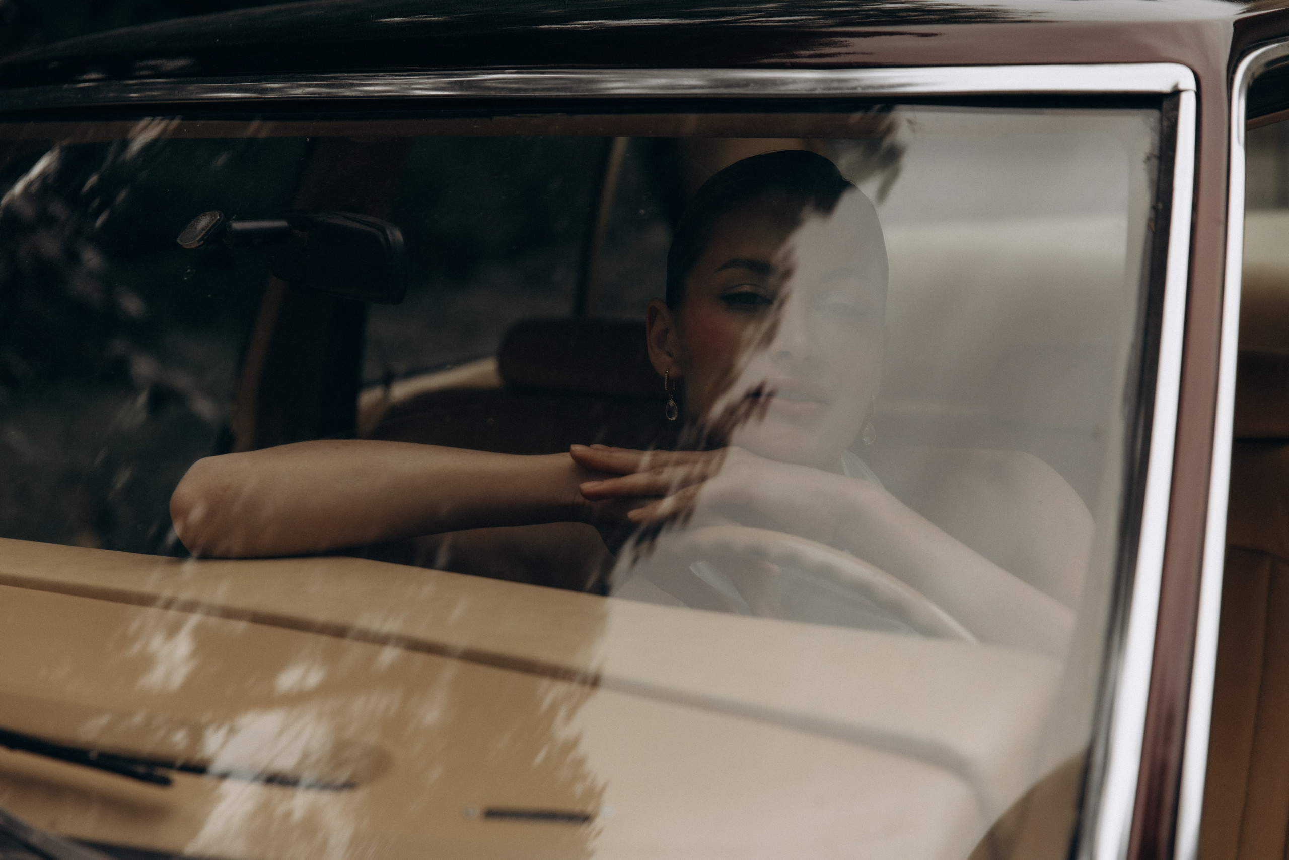 Свадебная фотосессия с ретро-автомобилем. Свадебный фотограф Москва Павел Фетисов