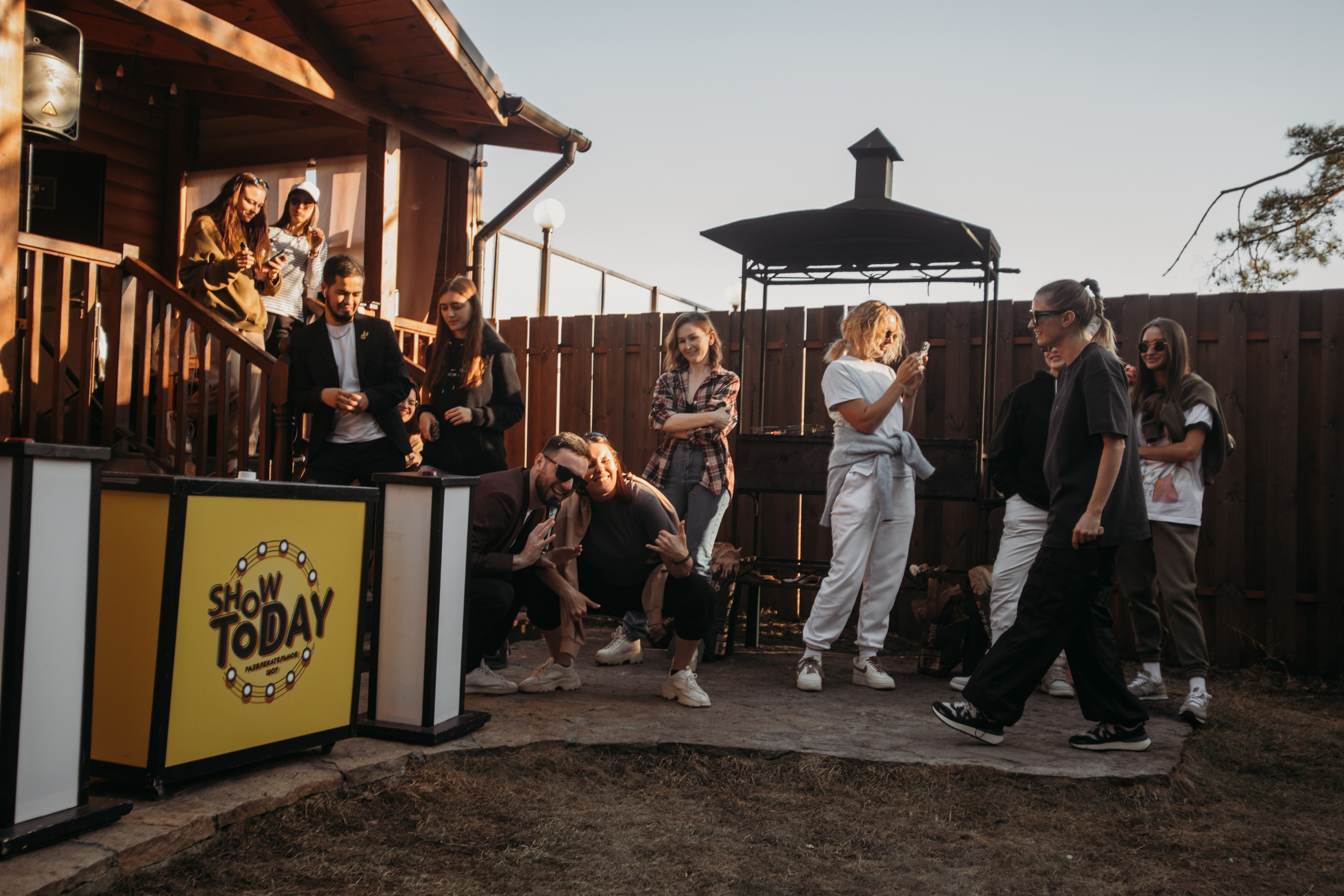 Корпоратив Muza_Arts. Венера Гайн. Репортажный фотограф  Тюмень. Обучение фотографии с 0