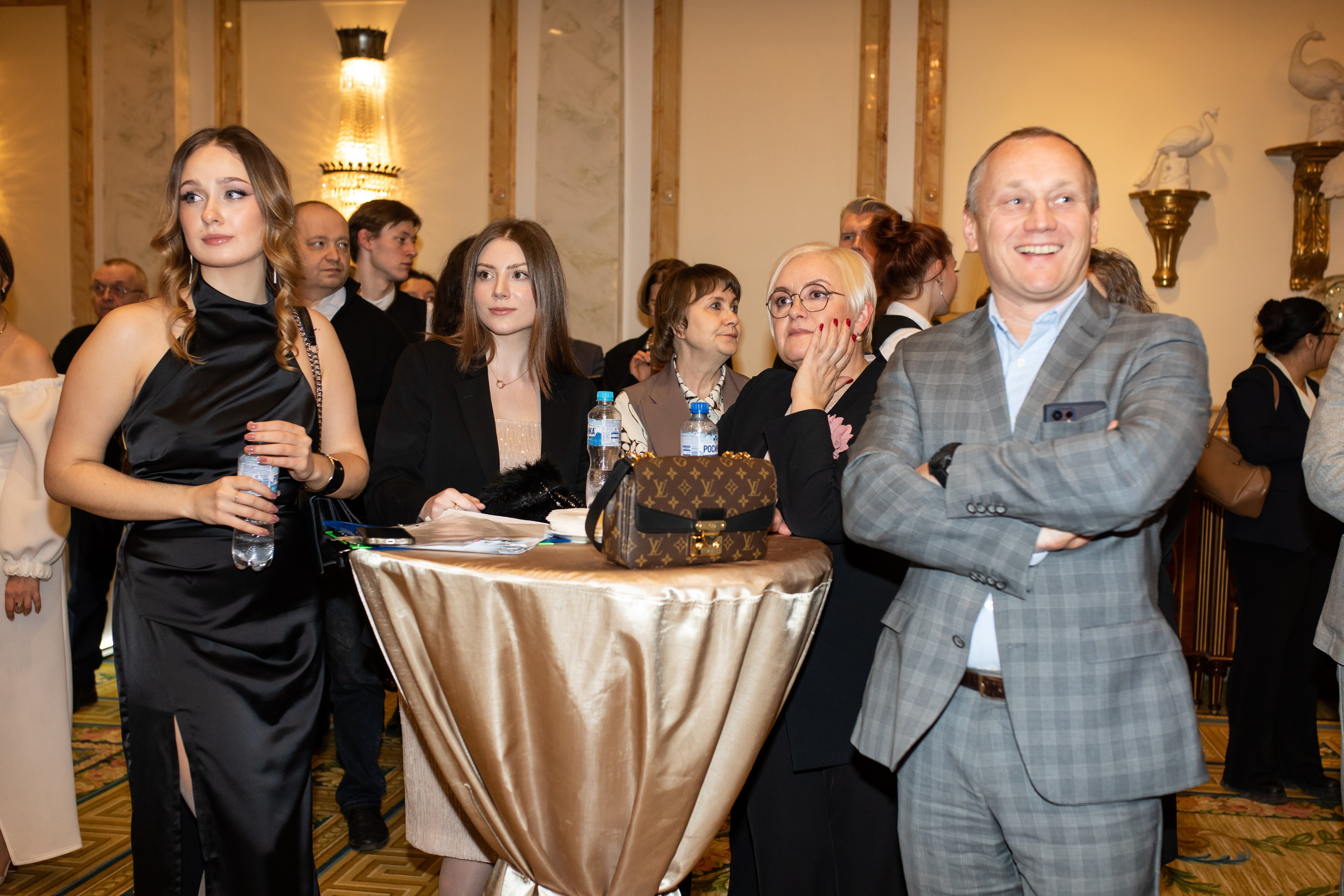 Фотограф на корпоратив СПб. Юлия Лисняк, контент-фотограф в Санкт-Петербурге