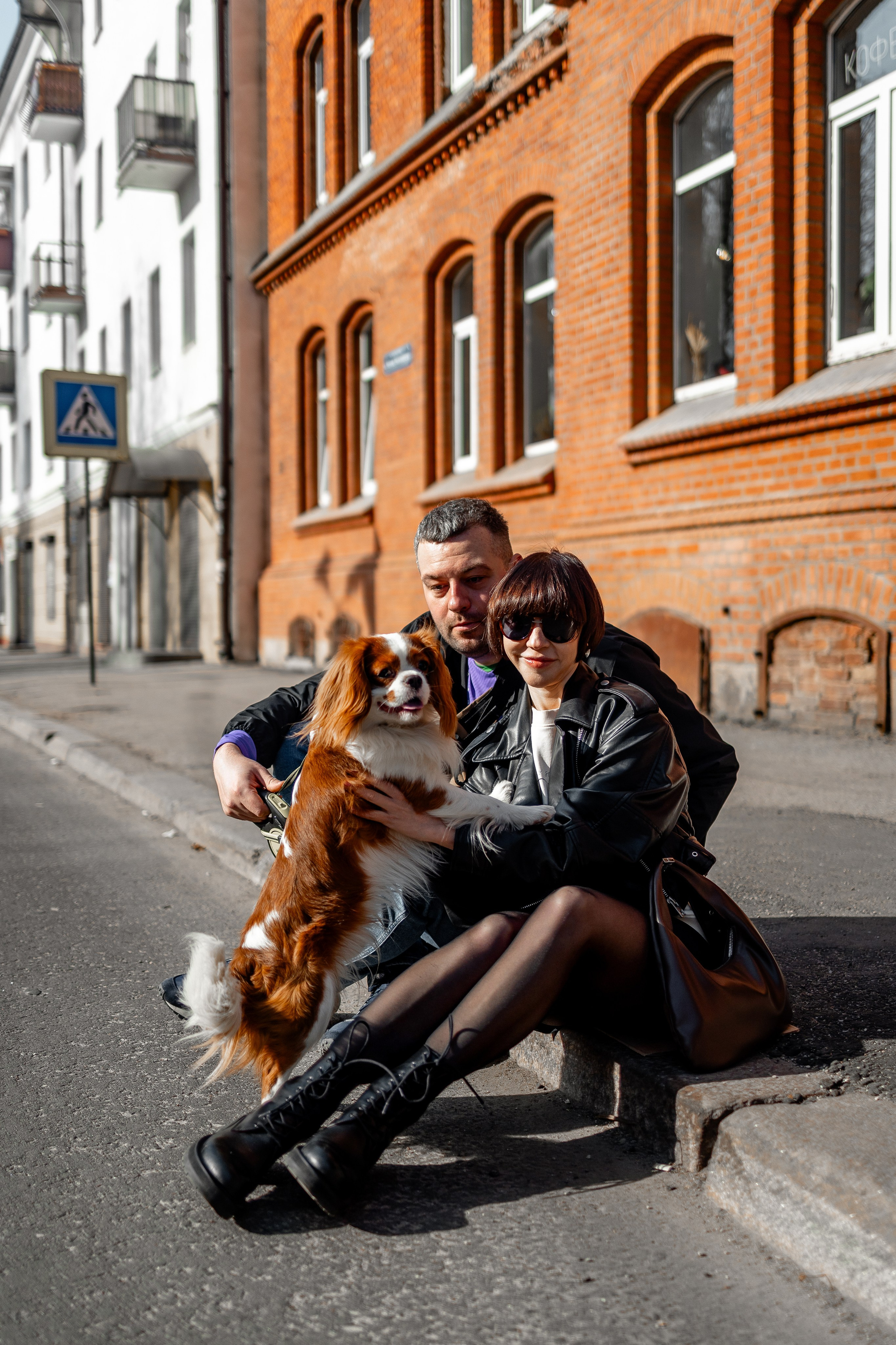 Багдана Хмельницкого (стрит фото, городской стиль). Фотограф Елена Медок Калининград