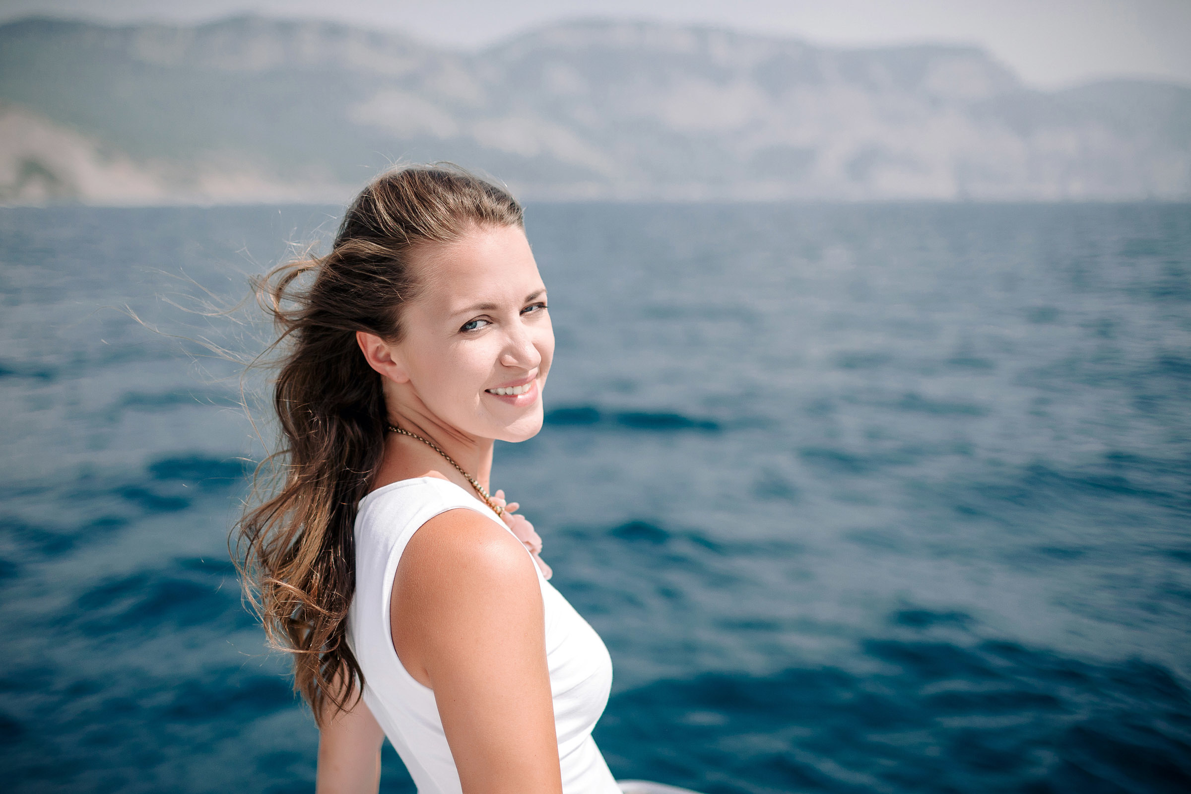 Море, яхта, лето, Балаклава и двое. Профессиональный фотограф в Крыму и Севастополе Павел Корсун