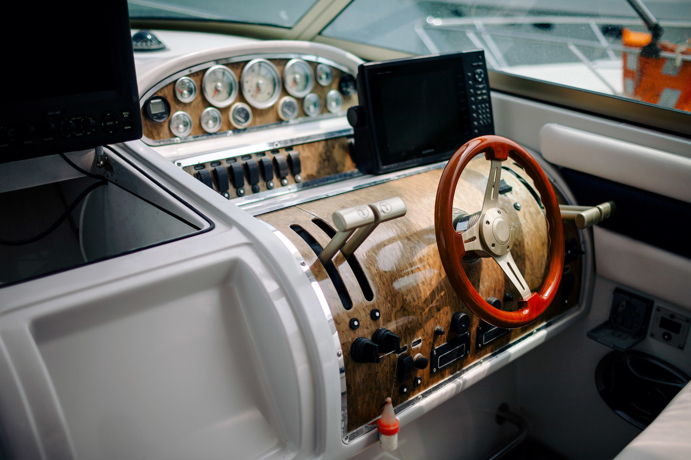 Море, яхта, лето, Балаклава и двое. Профессиональный фотограф в Крыму и Севастополе Павел Корсун