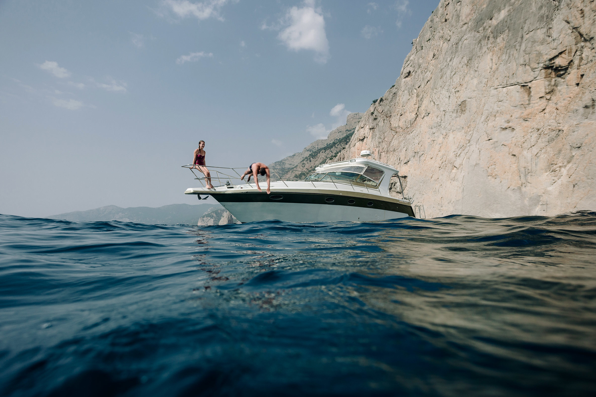 Море, яхта, лето, Балаклава и двое. Профессиональный фотограф в Крыму и Севастополе Павел Корсун