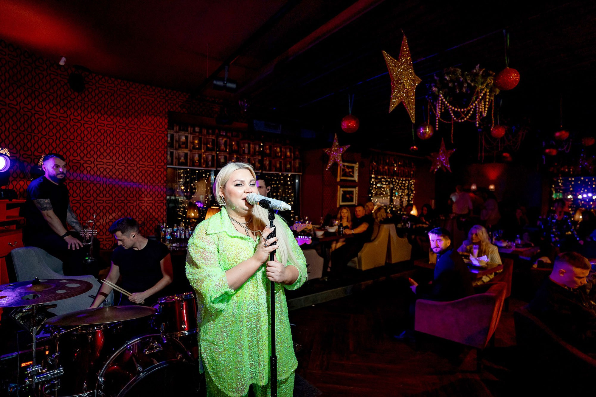 Новый год 2024 в Peoples. Сергей Кошкин. Репортажная и ивент-фотография в Сургуте