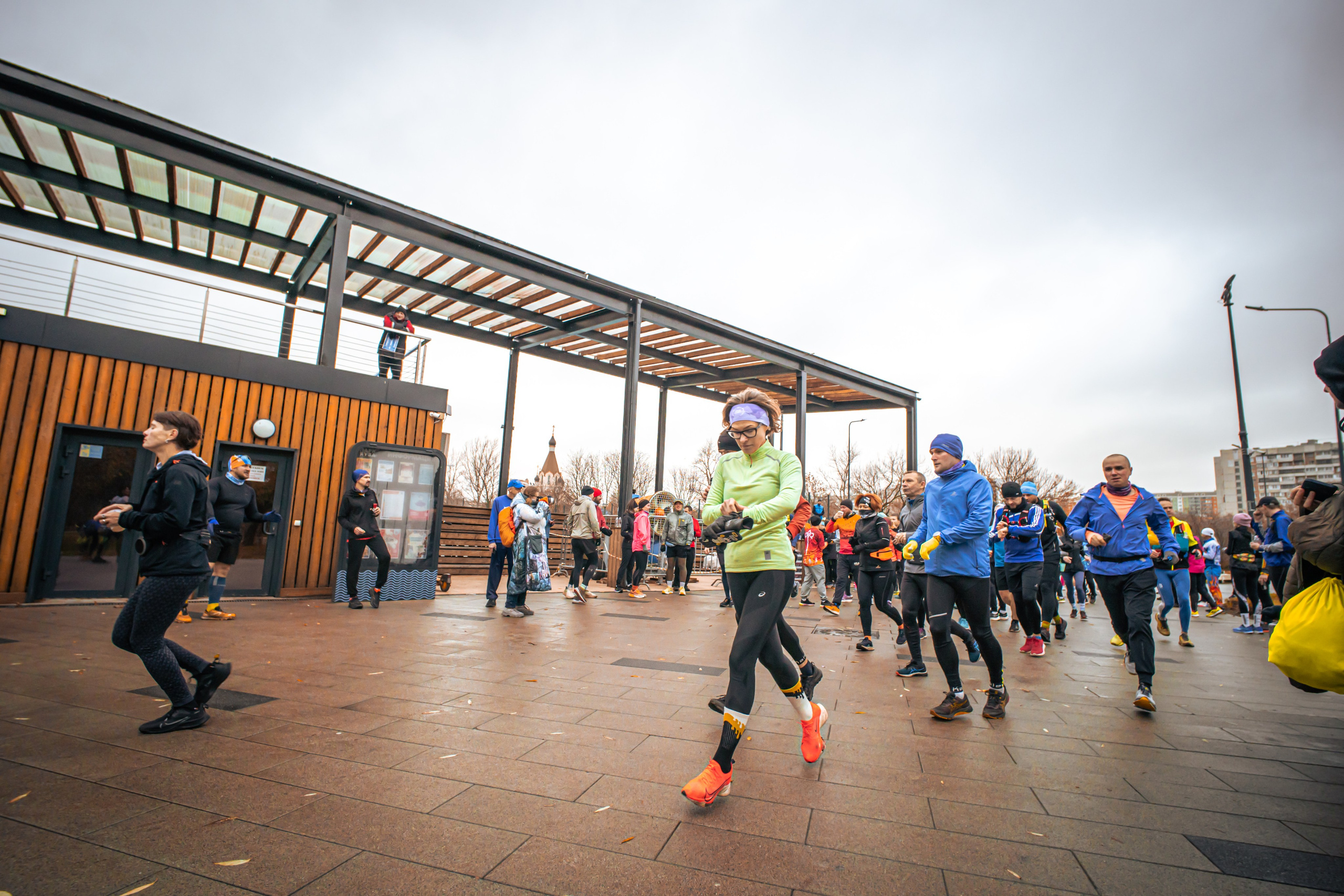 #марафонудома #яuzarun 2024 2-я петля, группа 6:30. Роман Капилюшов. Бег. Фото. Видео. г. Люберцы