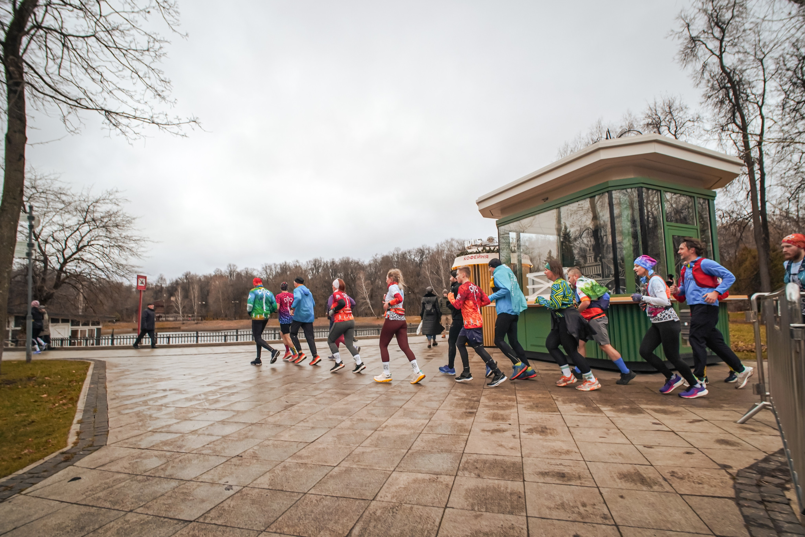 #марафонудома #яuzarun 2024 2-я петля, группа 6:30. Роман Капилюшов. Бег. Фото. Видео. г. Люберцы