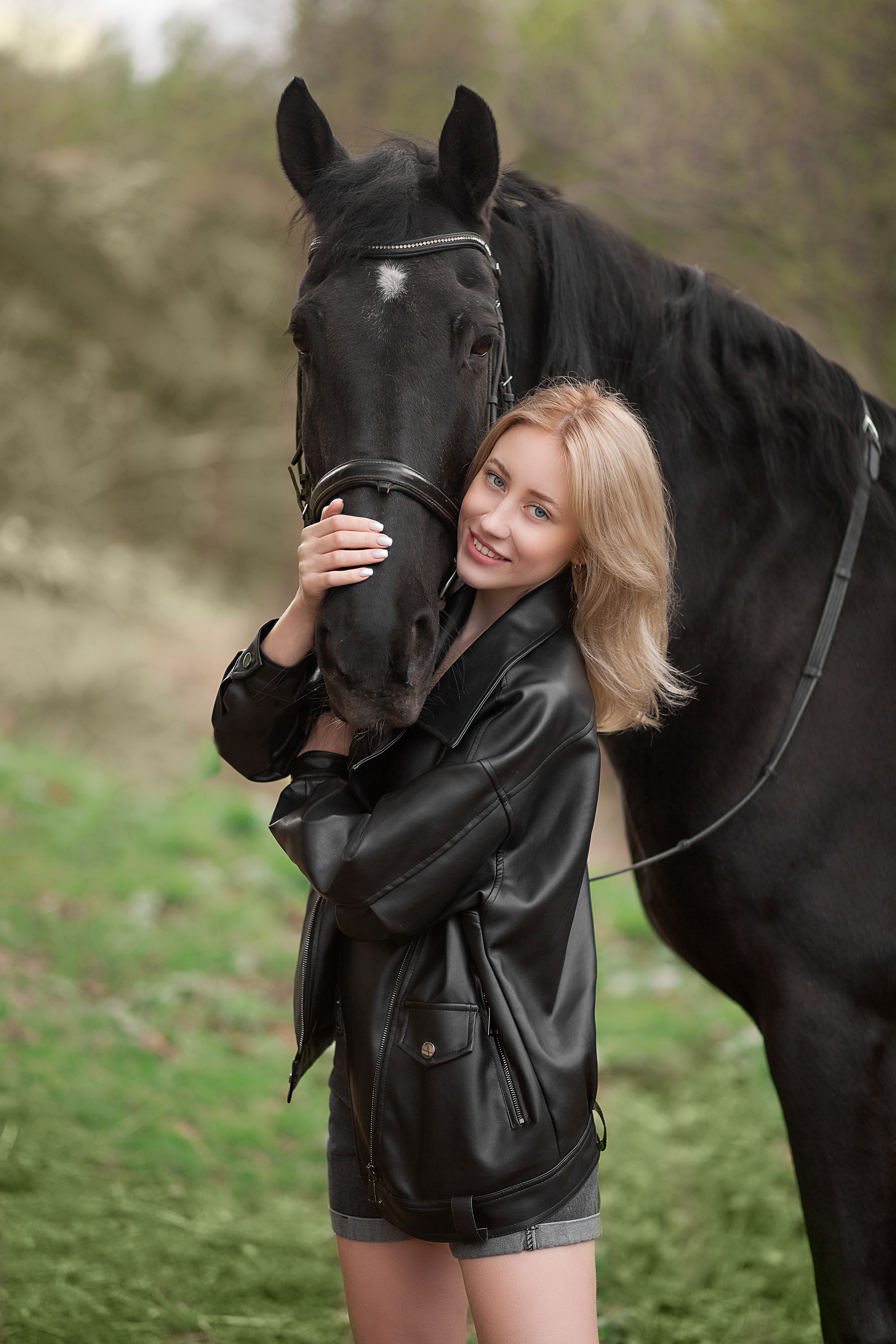 Оксана и Жасмин. Фотосессия с лошадьми в Нижнем Новгороде