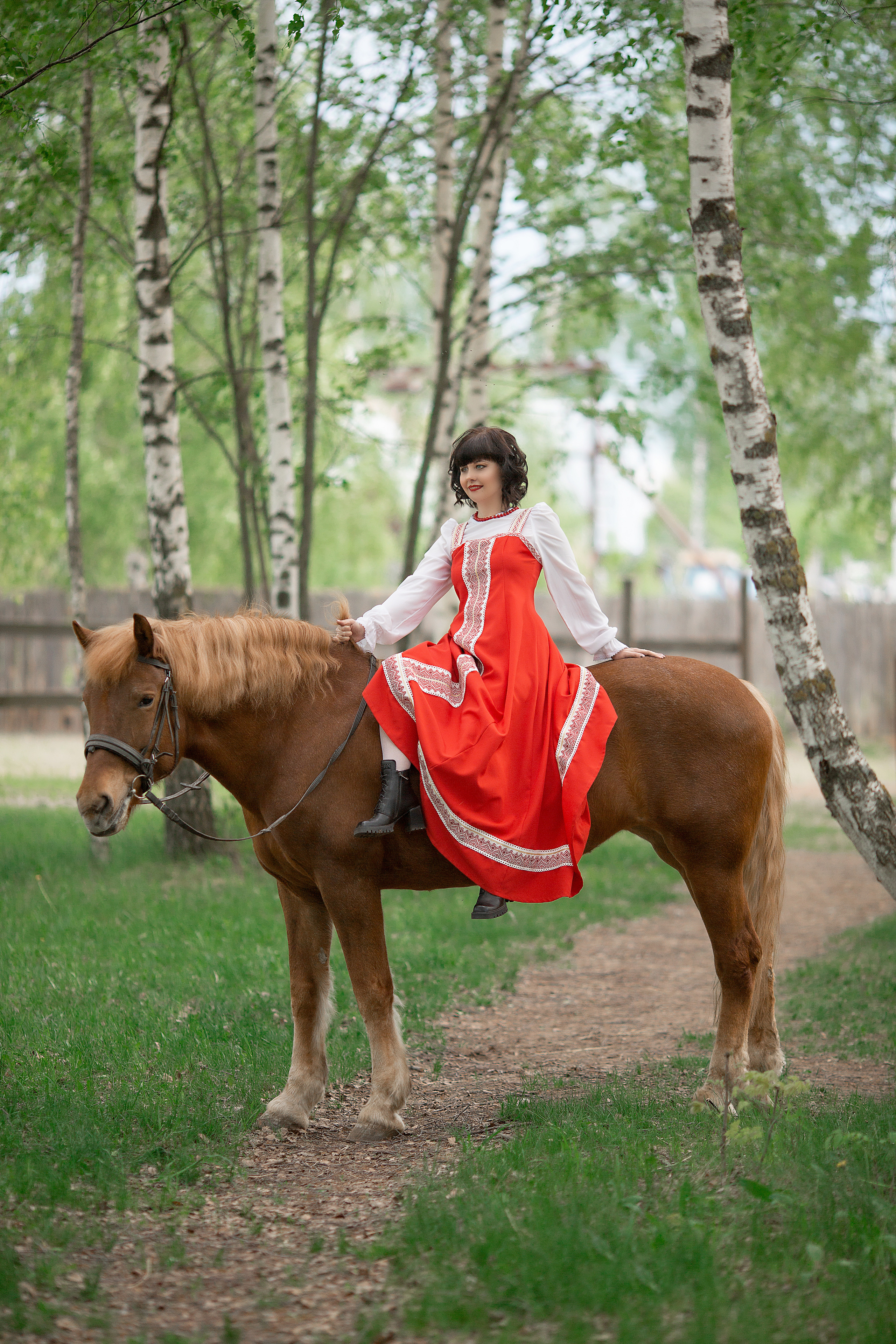 Алёна и Радуга. Фотосессия с лошадьми в Нижнем Новгороде