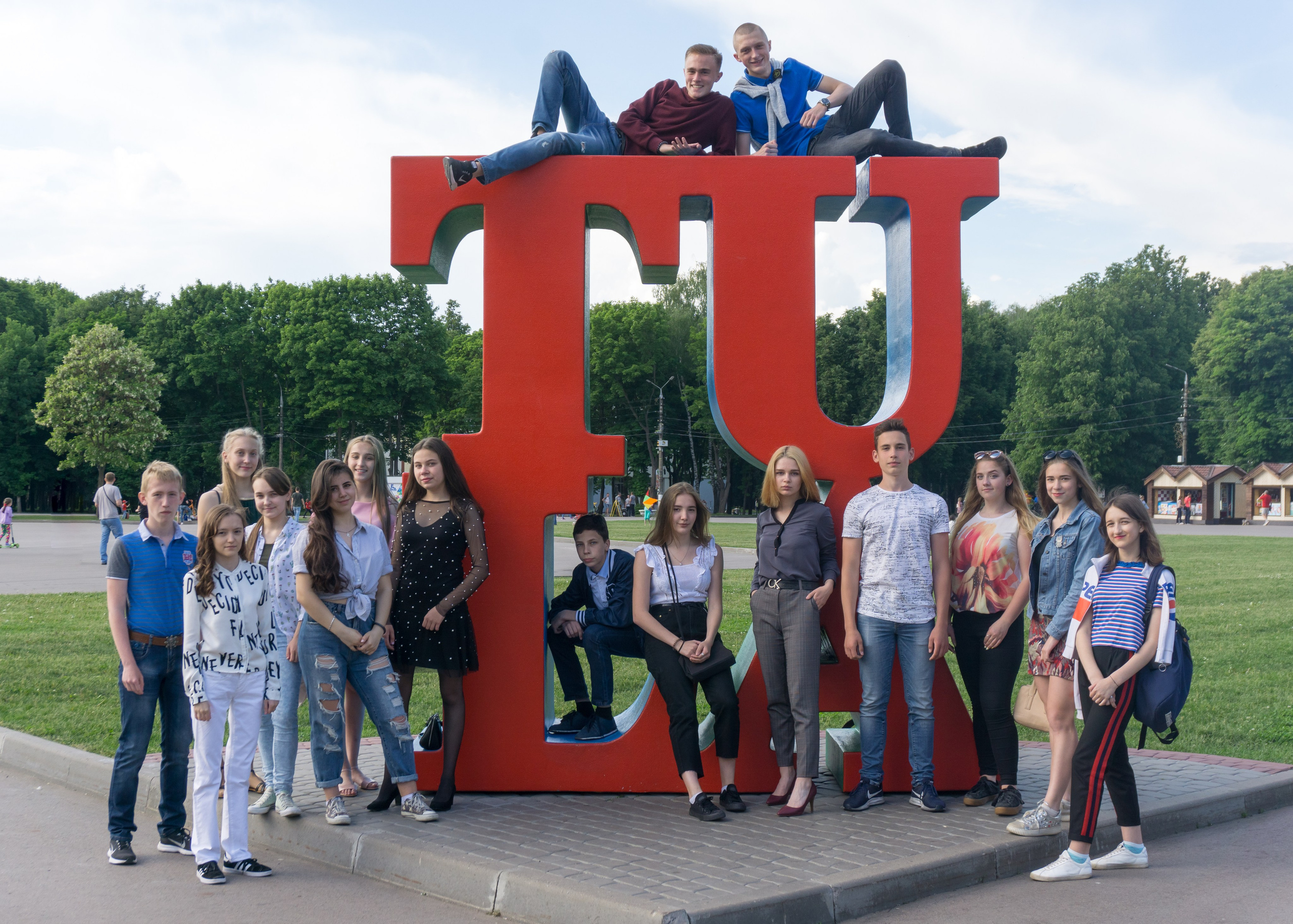 Альбом с полностью моей съемкой и вёрсткой. В настоящее время я заказываю альбомы дизайнерам. Фотограф в Туле Крупский АнДРей. Фотостудия «КАДР71» в Туле