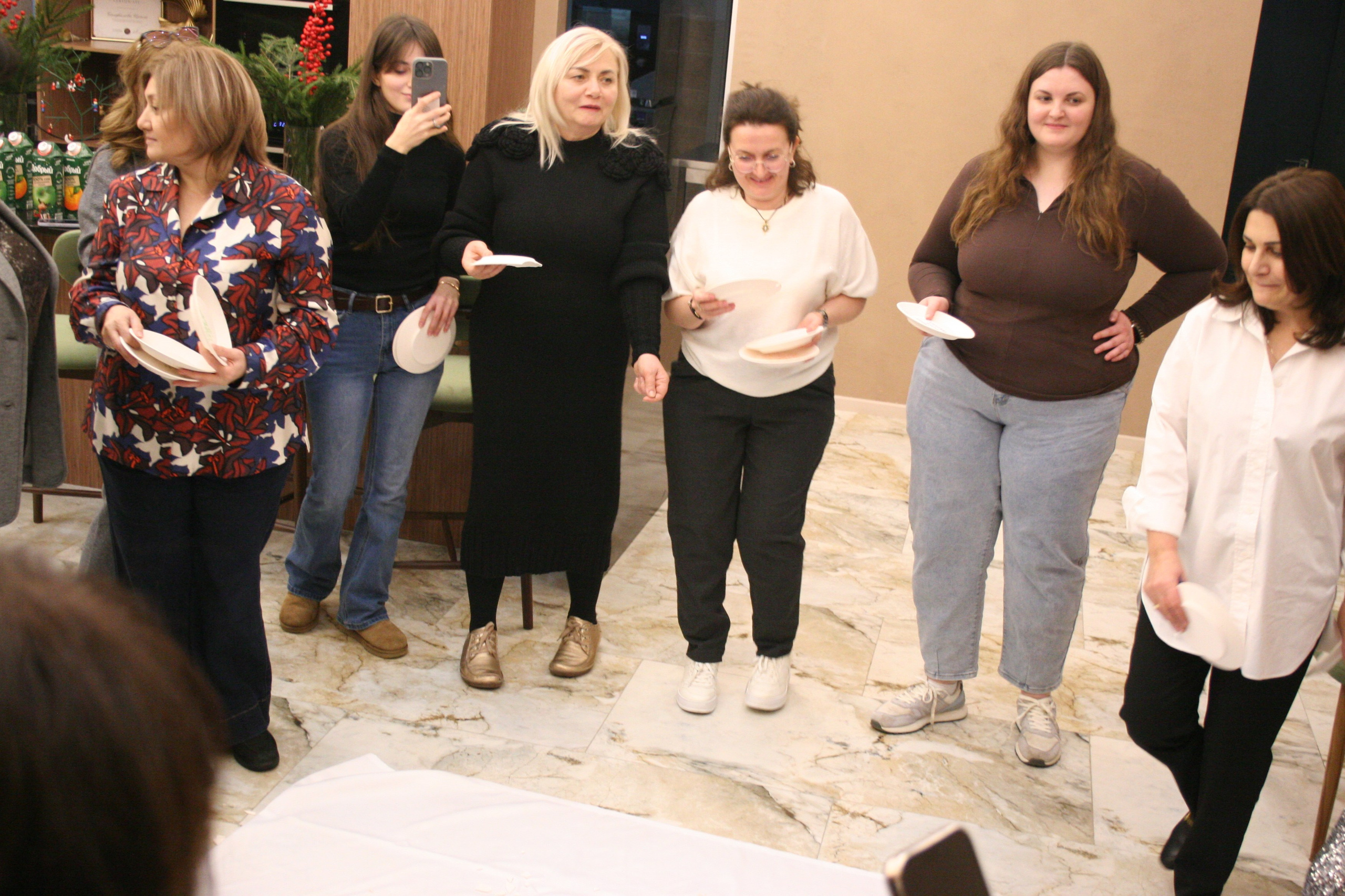 Антистресс Девичник в Агора Лофт. Креативный фотограф