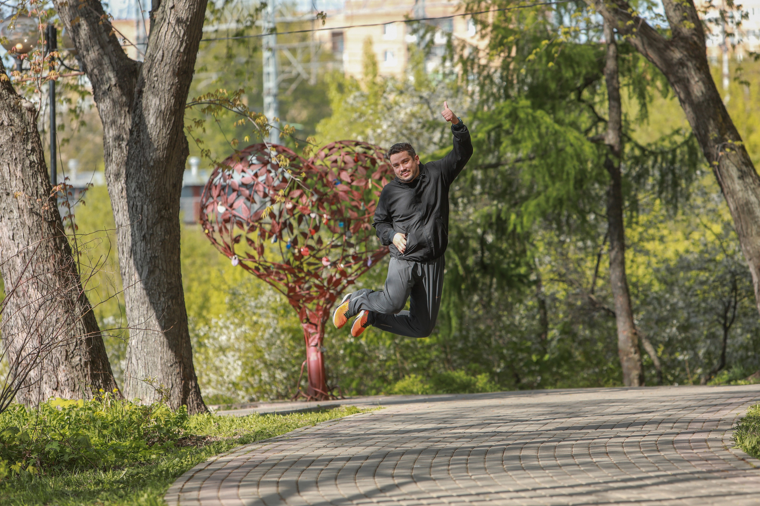 Черно-белый 101 забег 5 вёрст Химки. Фотограф Сергей Ловкий