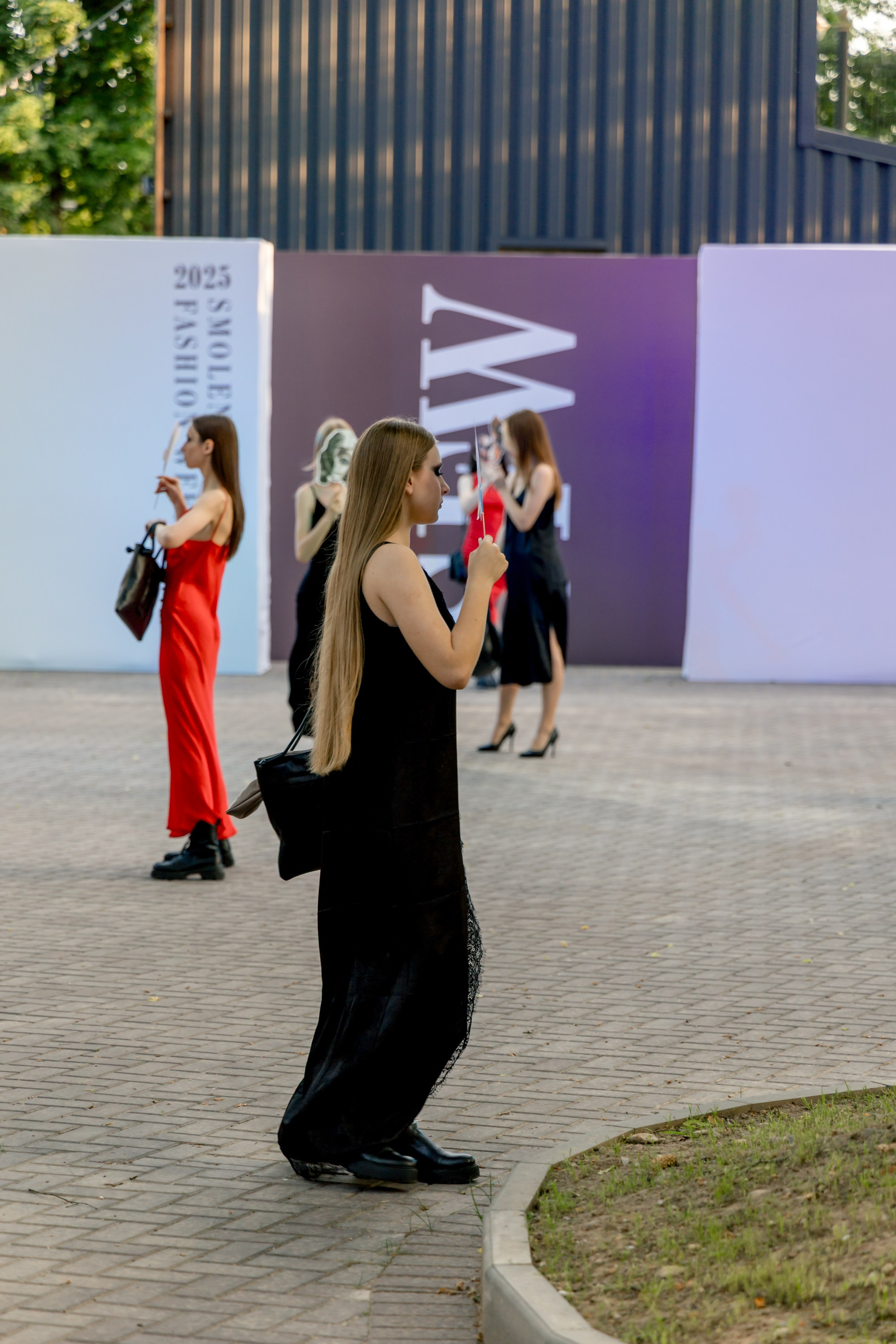 Smolensk Fashion Week 2025_показы_ДЕНЬ 1_ВЕЧЕРНИЙ ПОКАЗ_19:00. Главная