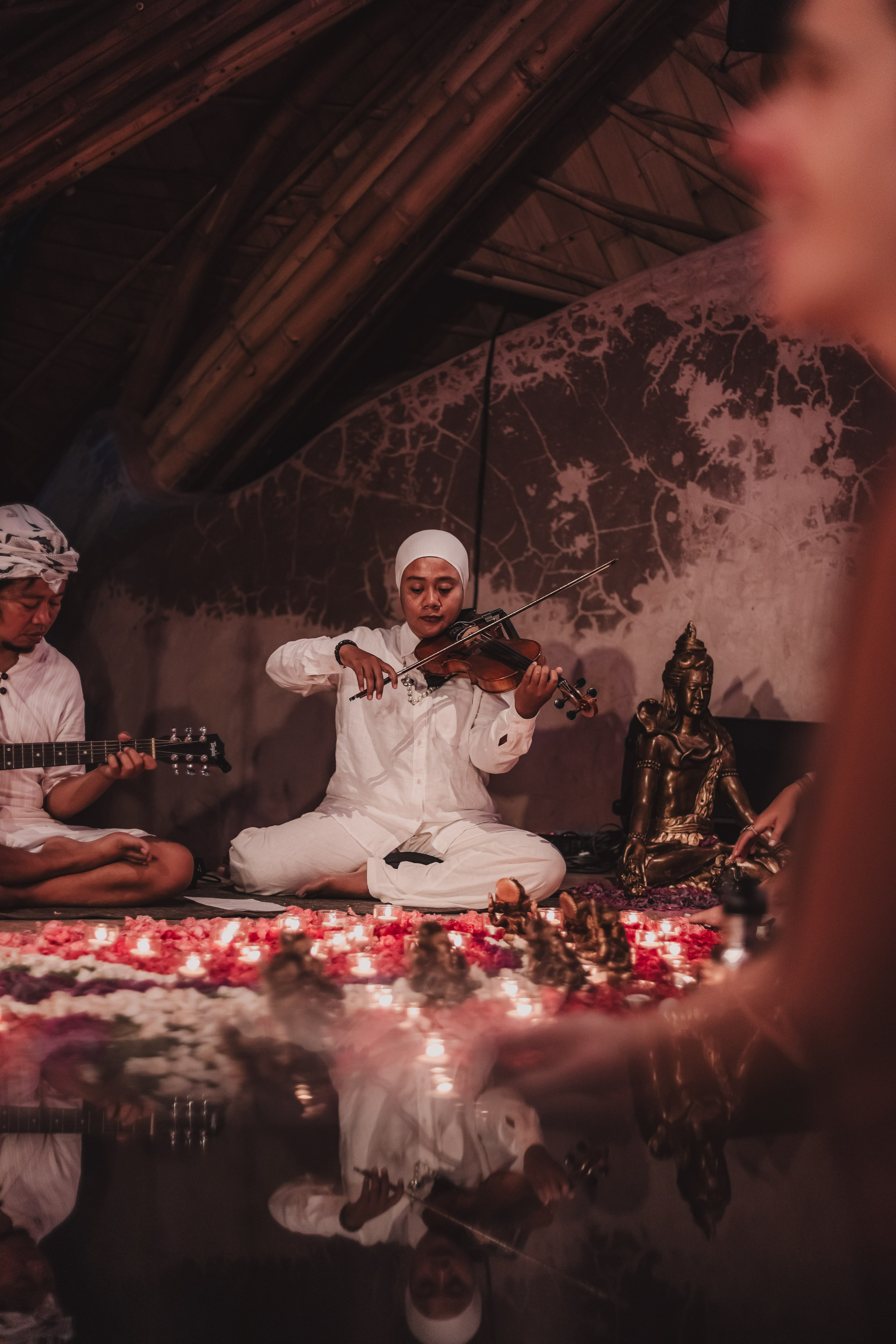 Bhakti Bliss kirtan at Alchemy. Mariam Bagdasaryan